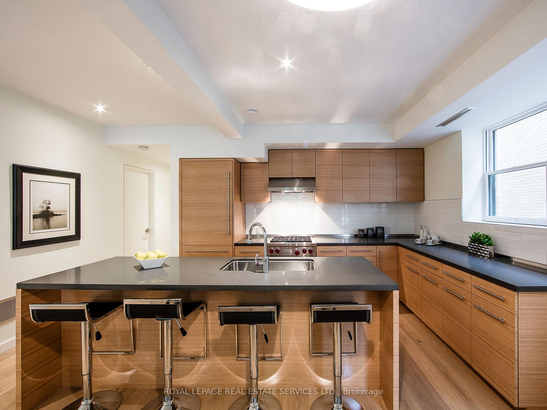 Photo 4 of 137 High Park Avenue, Toronto, High Park North — HOMEH