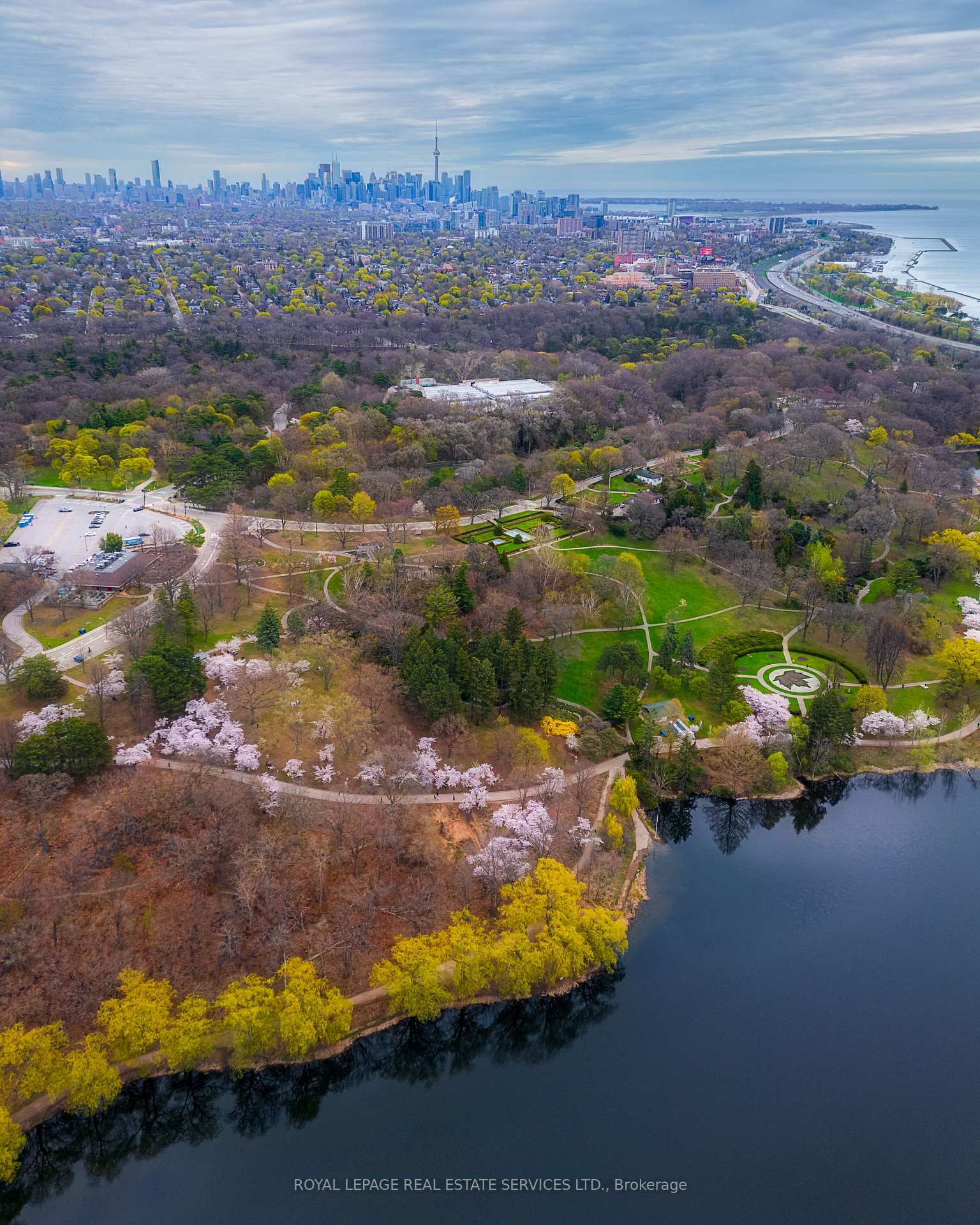 Photo 25 of 137 High Park Avenue, Toronto, High Park North — HOMEH