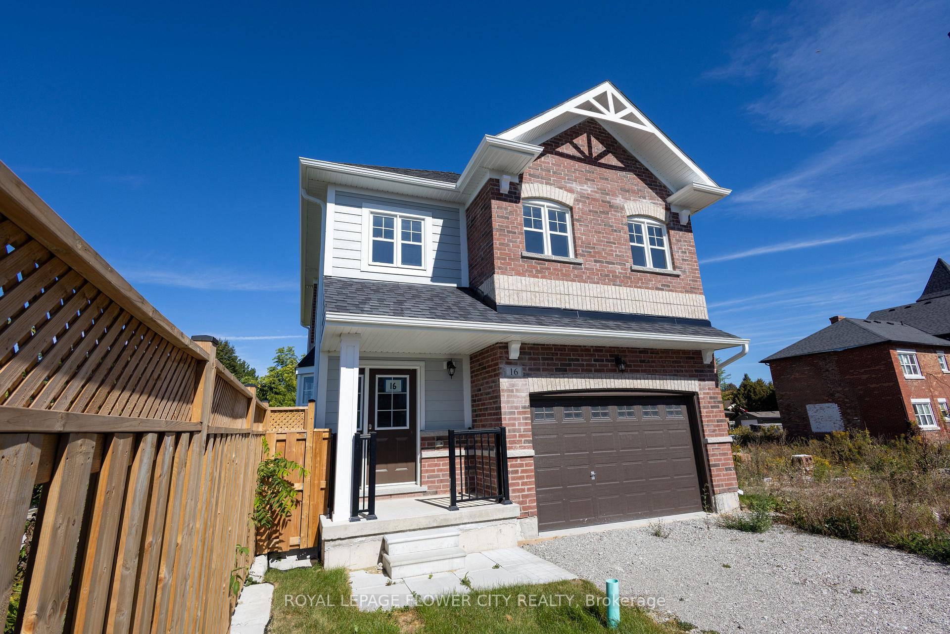 Photo 2 of 16 Ravenscraig Place, Innisfil, Cookstown — HOMEH