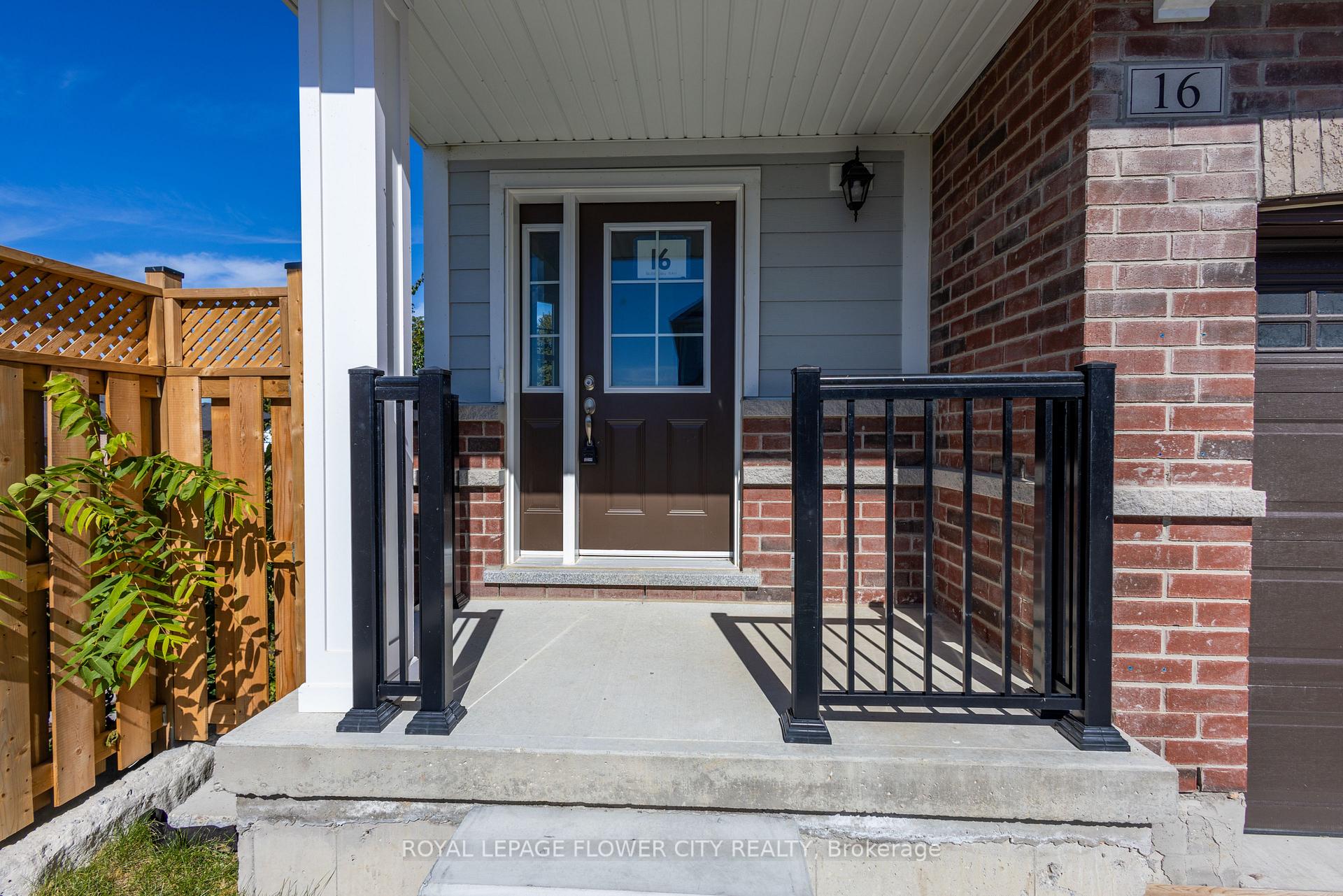 Photo 3 of 16 Ravenscraig Place, Innisfil, Cookstown — HOMEH