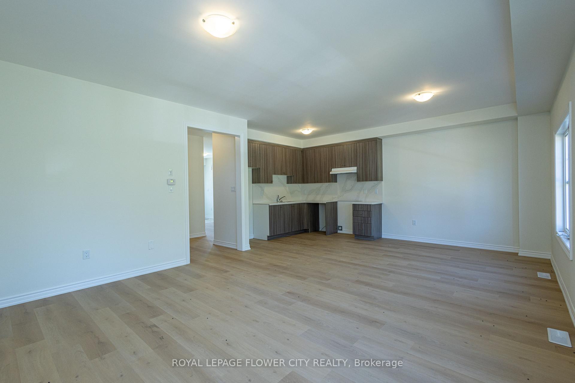 Photo 7 of 16 Ravenscraig Place, Innisfil, Cookstown — HOMEH