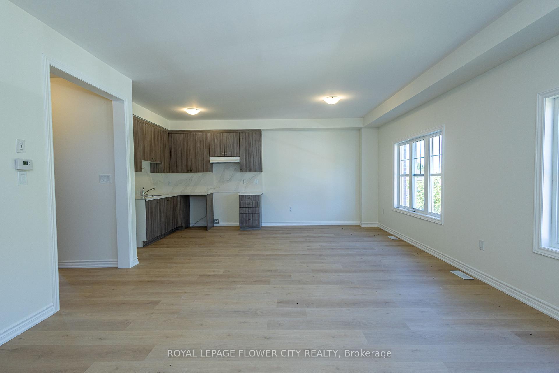 Photo 8 of 16 Ravenscraig Place, Innisfil, Cookstown — HOMEH
