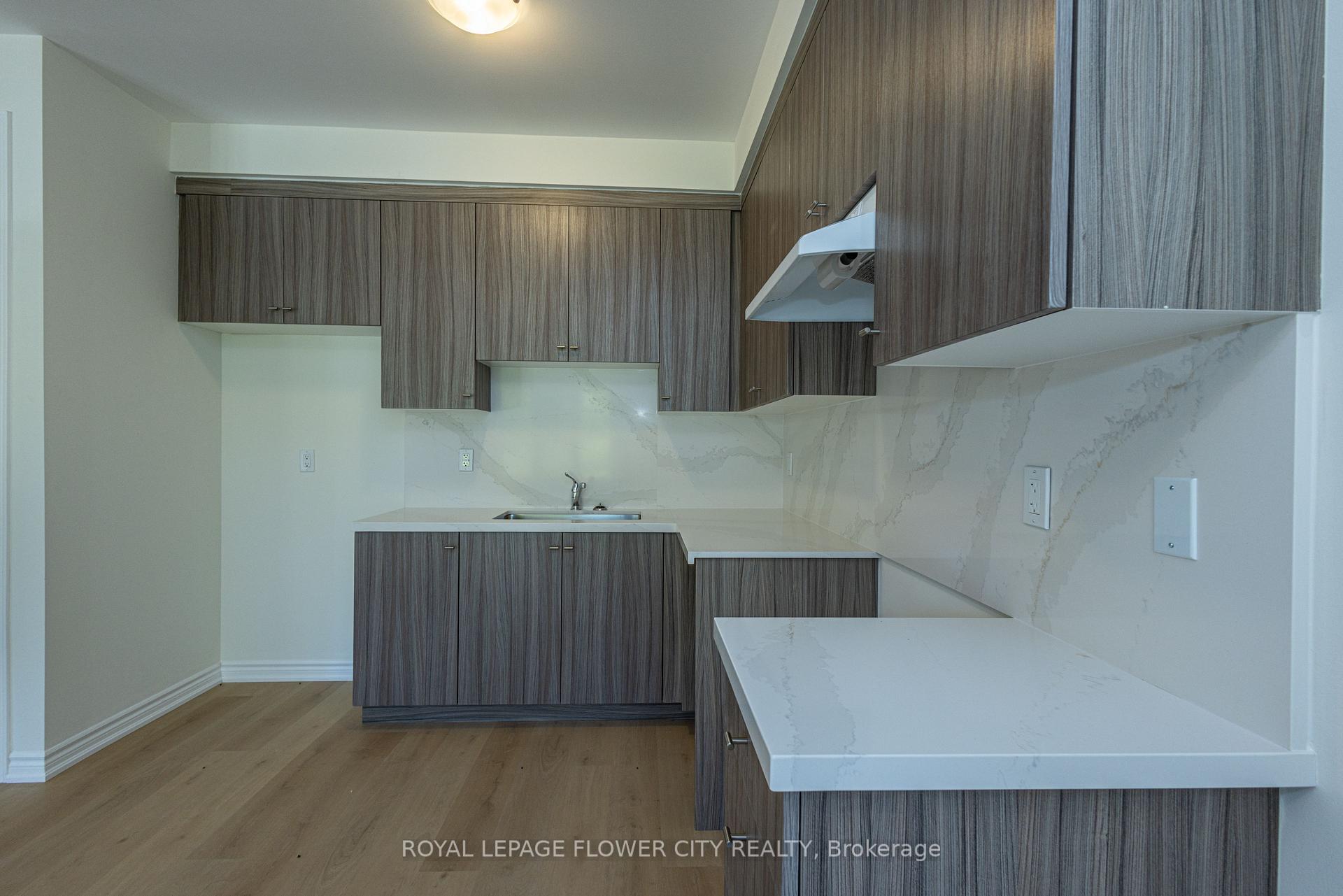 Photo 12 of 16 Ravenscraig Place, Innisfil, Cookstown — HOMEH