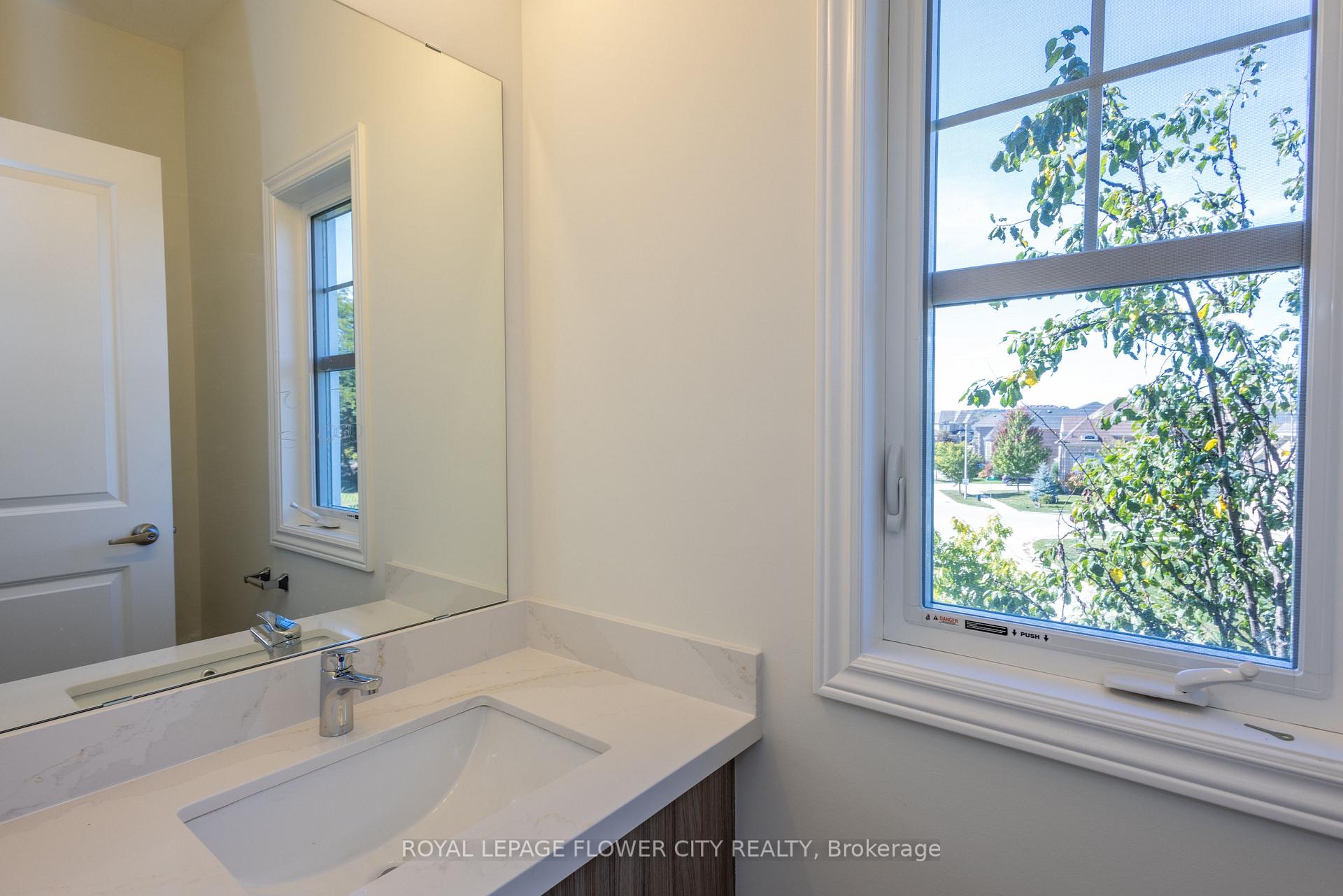 Photo 15 of 16 Ravenscraig Place, Innisfil, Cookstown — HOMEH