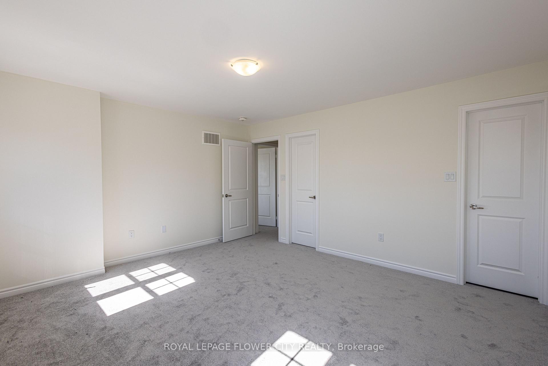 Photo 18 of 16 Ravenscraig Place, Innisfil, Cookstown — HOMEH