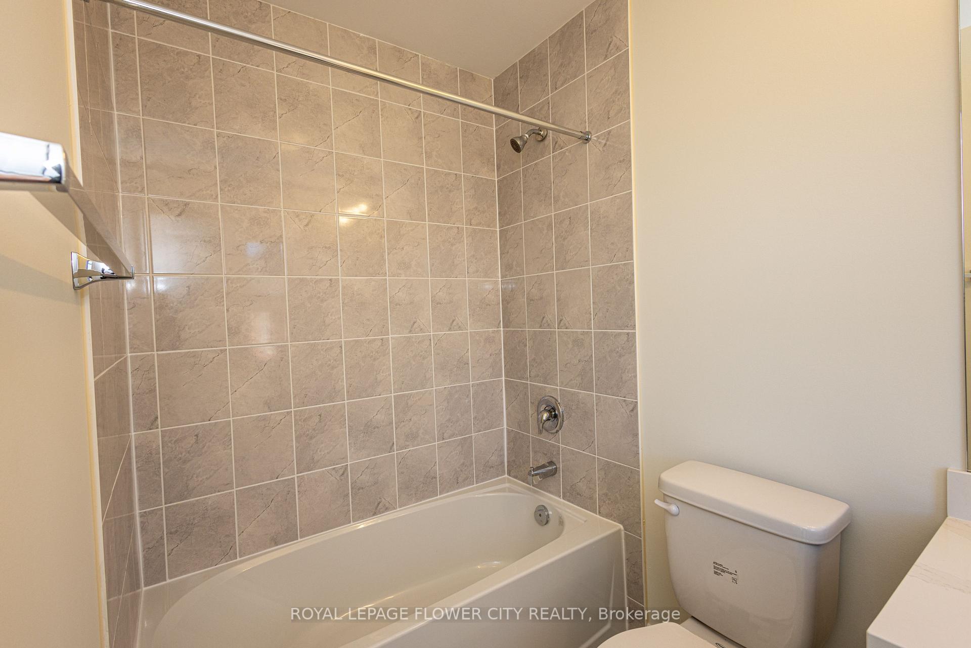 Photo 20 of 16 Ravenscraig Place, Innisfil, Cookstown — HOMEH