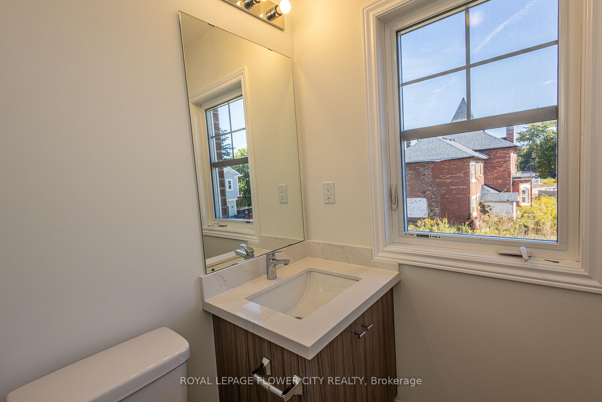 Photo 22 of 16 Ravenscraig Place, Innisfil, Cookstown — HOMEH