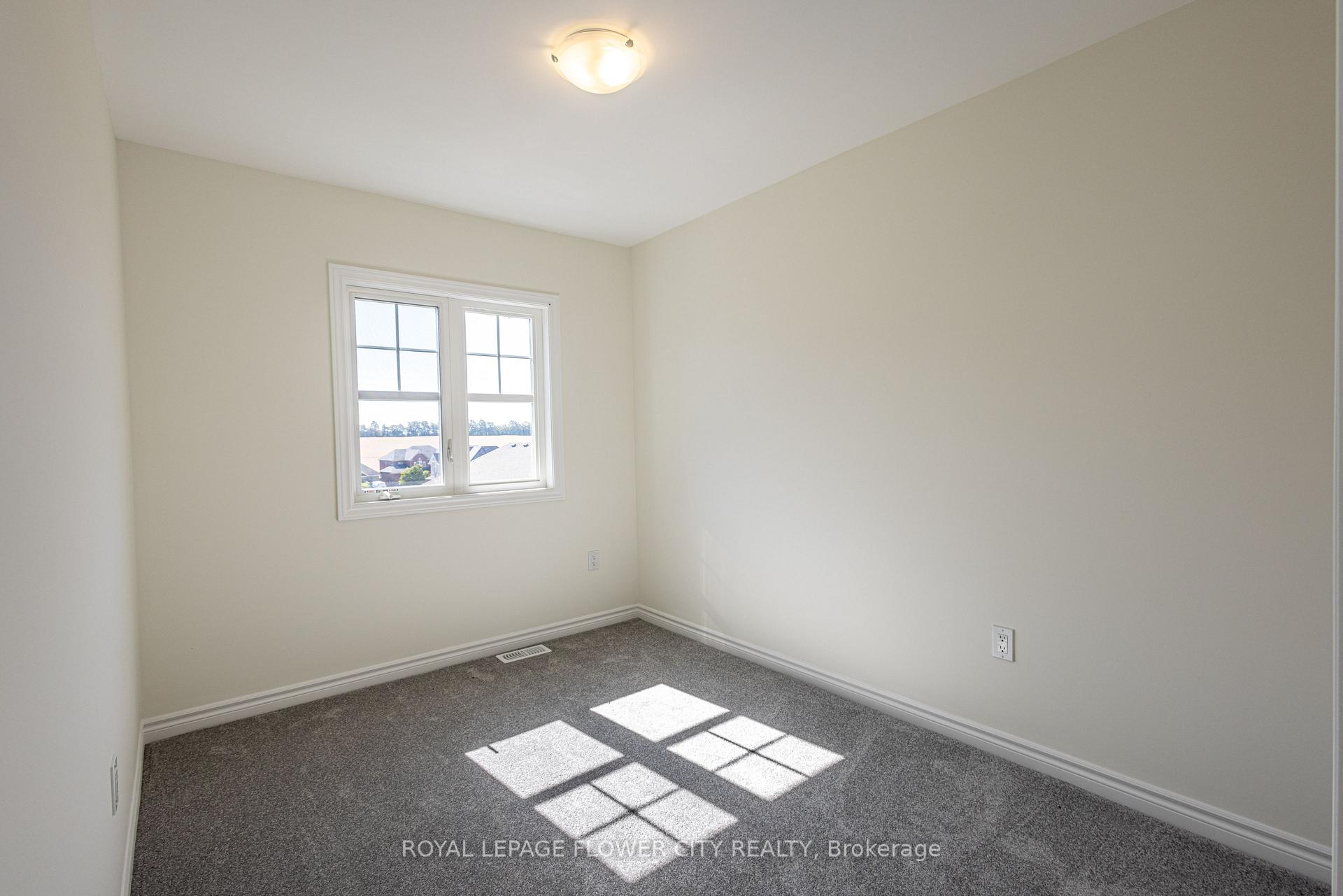 Photo 23 of 16 Ravenscraig Place, Innisfil, Cookstown — HOMEH