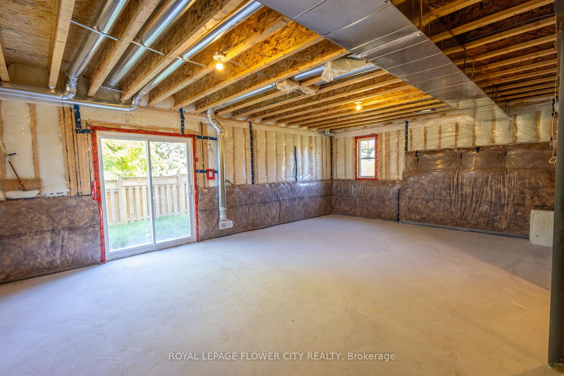 Photo 34 of 16 Ravenscraig Place, Innisfil, Cookstown — HOMEH