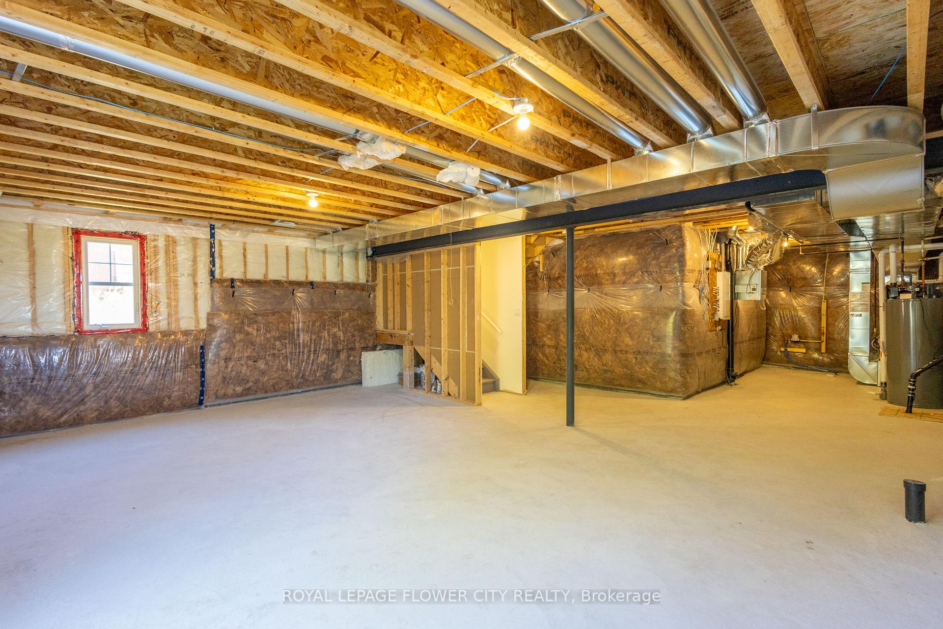 Photo 35 of 16 Ravenscraig Place, Innisfil, Cookstown — HOMEH