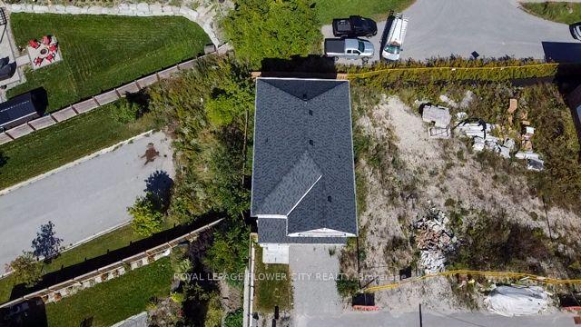 Photo 40 of 16 Ravenscraig Place, Innisfil, Cookstown — HOMEH