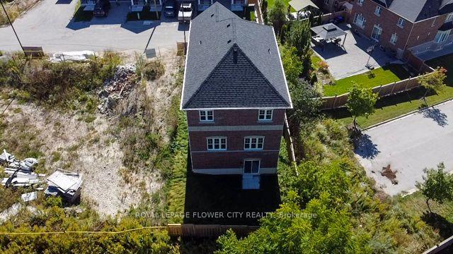 Photo 45 of 16 Ravenscraig Place, Innisfil, Cookstown — HOMEH