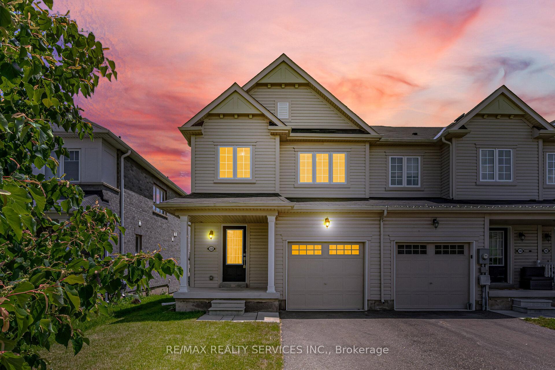 Photo of 250 Esther Crescent
