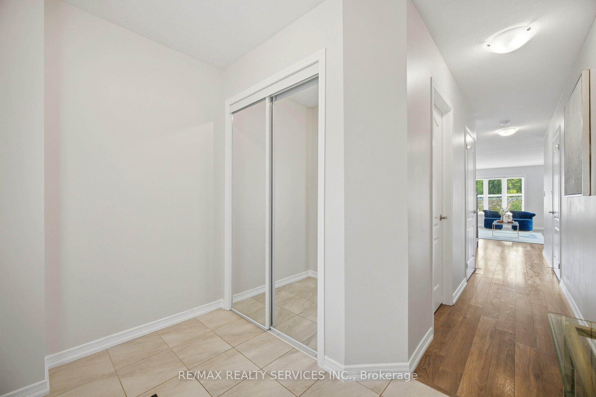 Photo 4 of 250 Esther Crescent, Thorold, Hurricane/Merrittville — HOMEH