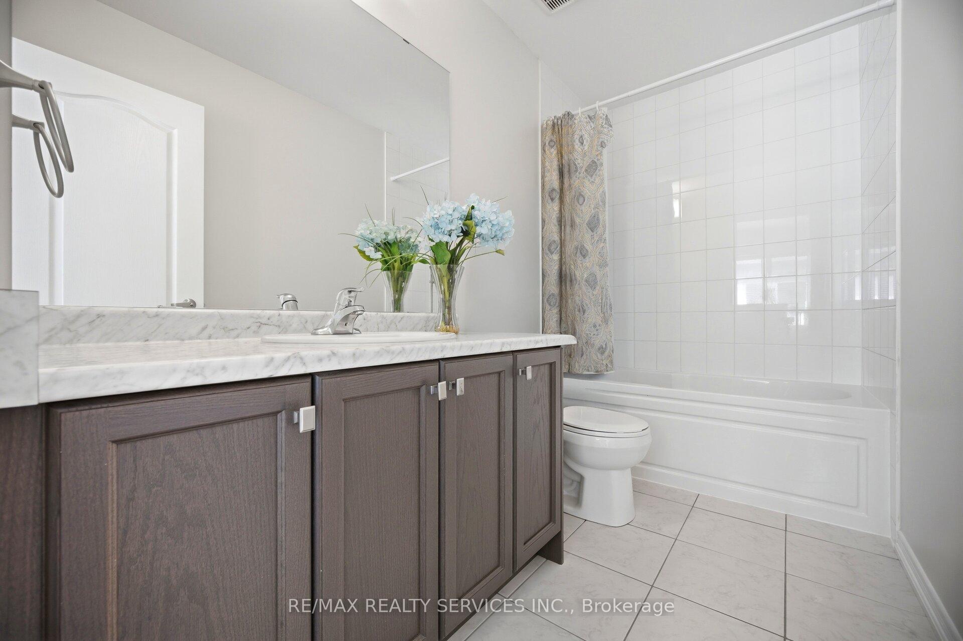 Photo 28 of 250 Esther Crescent, Thorold, Hurricane/Merrittville — HOMEH