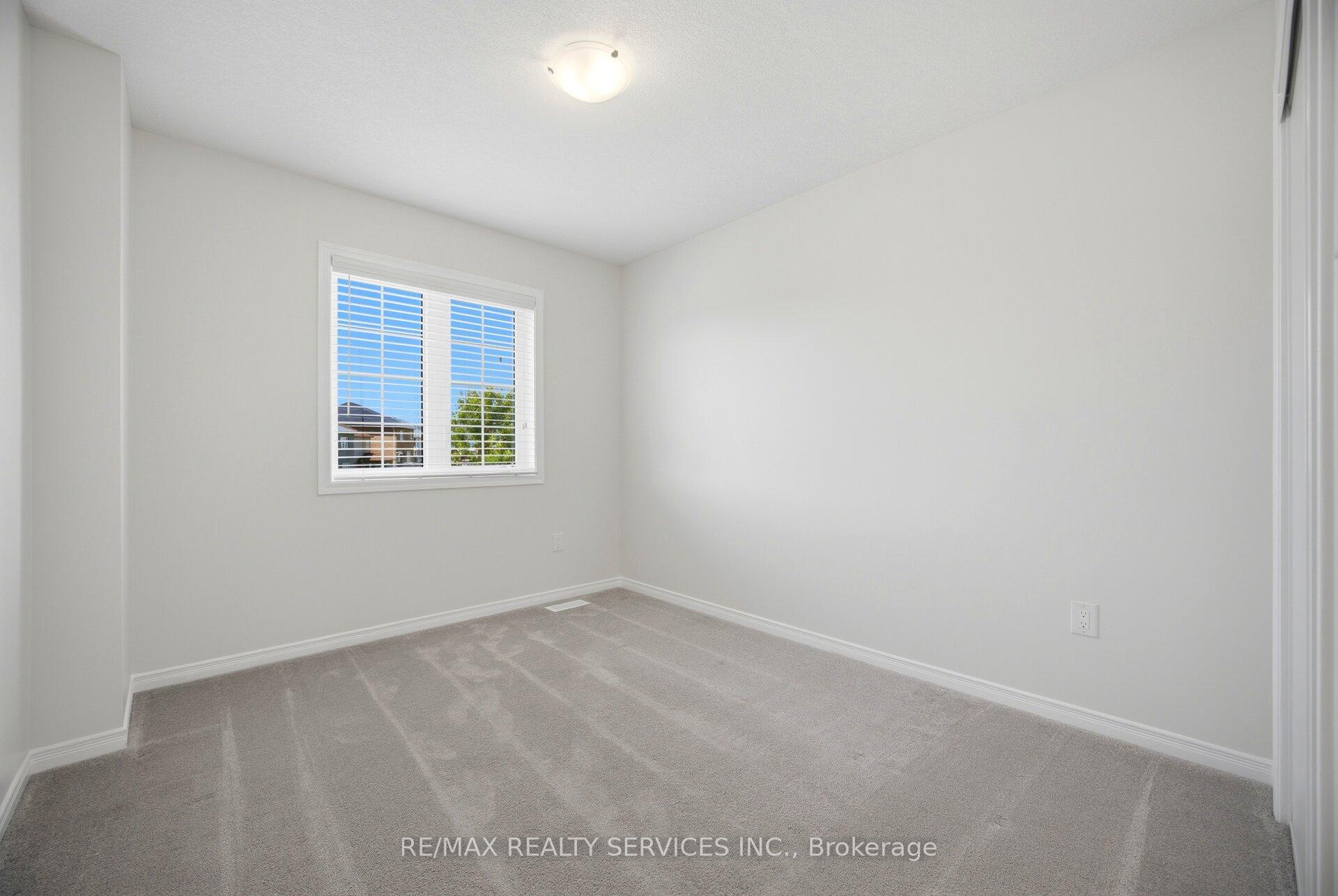 Photo 33 of 250 Esther Crescent, Thorold, Hurricane/Merrittville — HOMEH