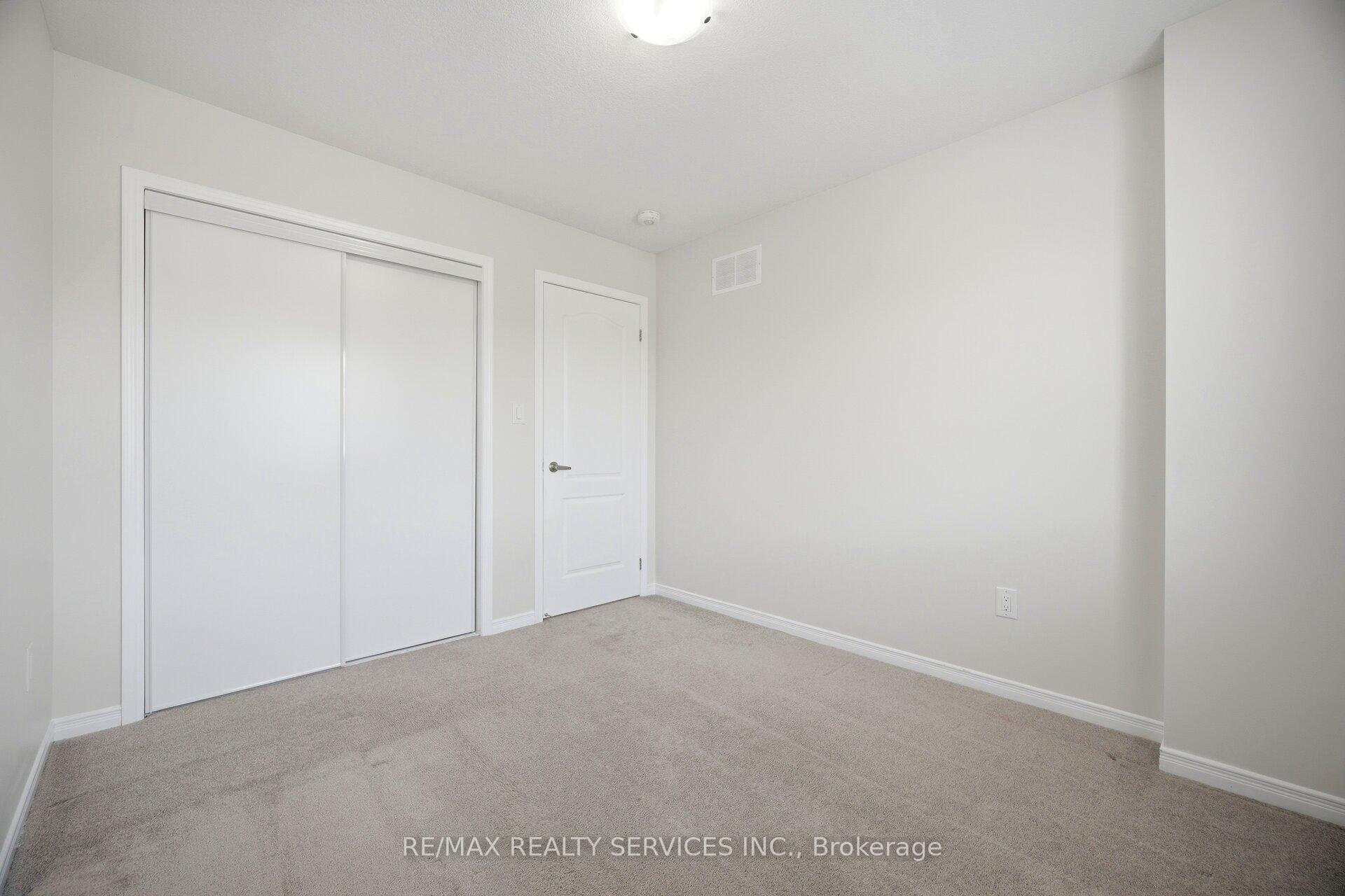 Photo 34 of 250 Esther Crescent, Thorold, Hurricane/Merrittville — HOMEH