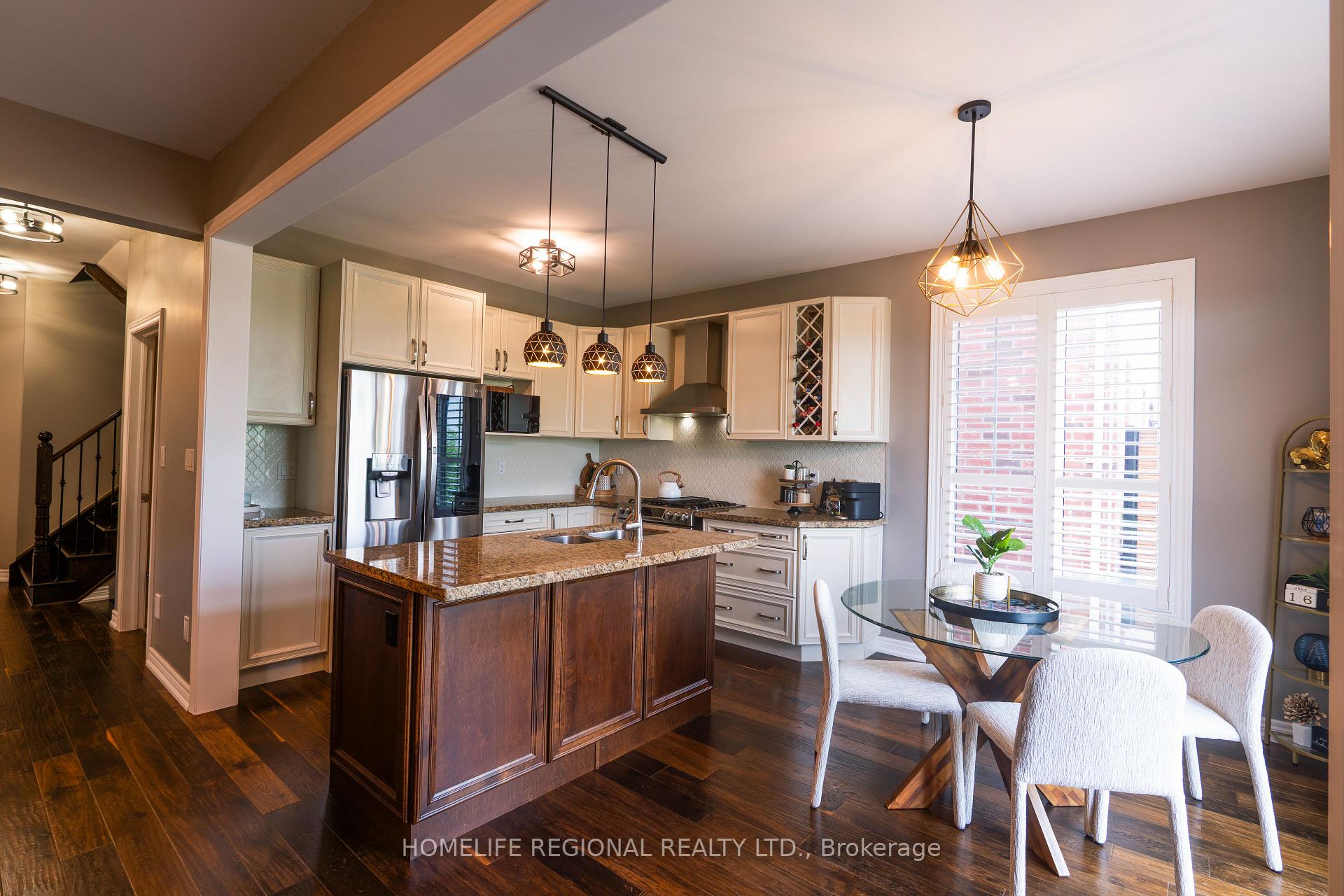 Photo 13 of 37 Turner Drive, New Tecumseth, Tottenham — HOMEH