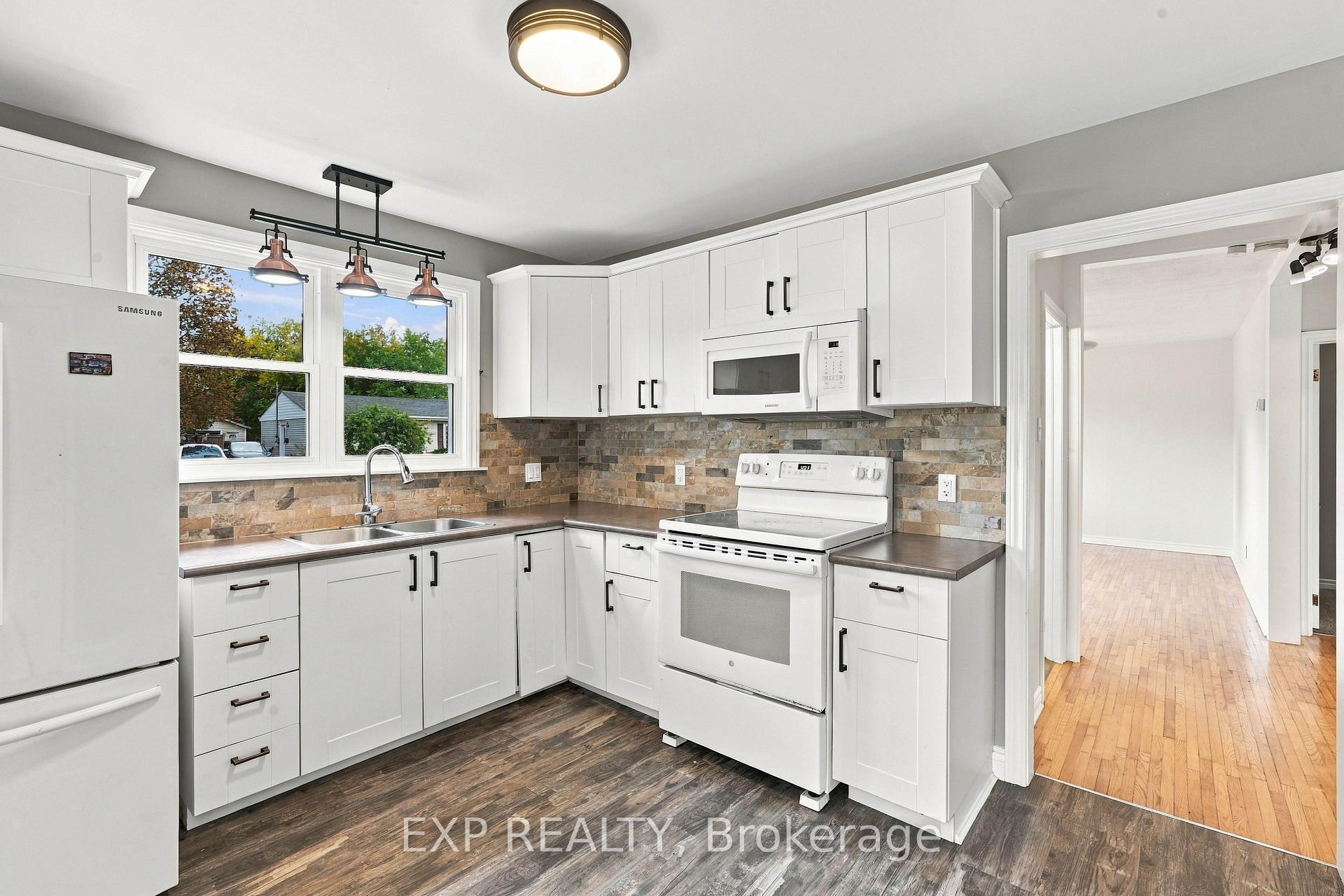 Photo 5 of 68 Louis Street, Quinte West, Trenton Ward — HOMEH