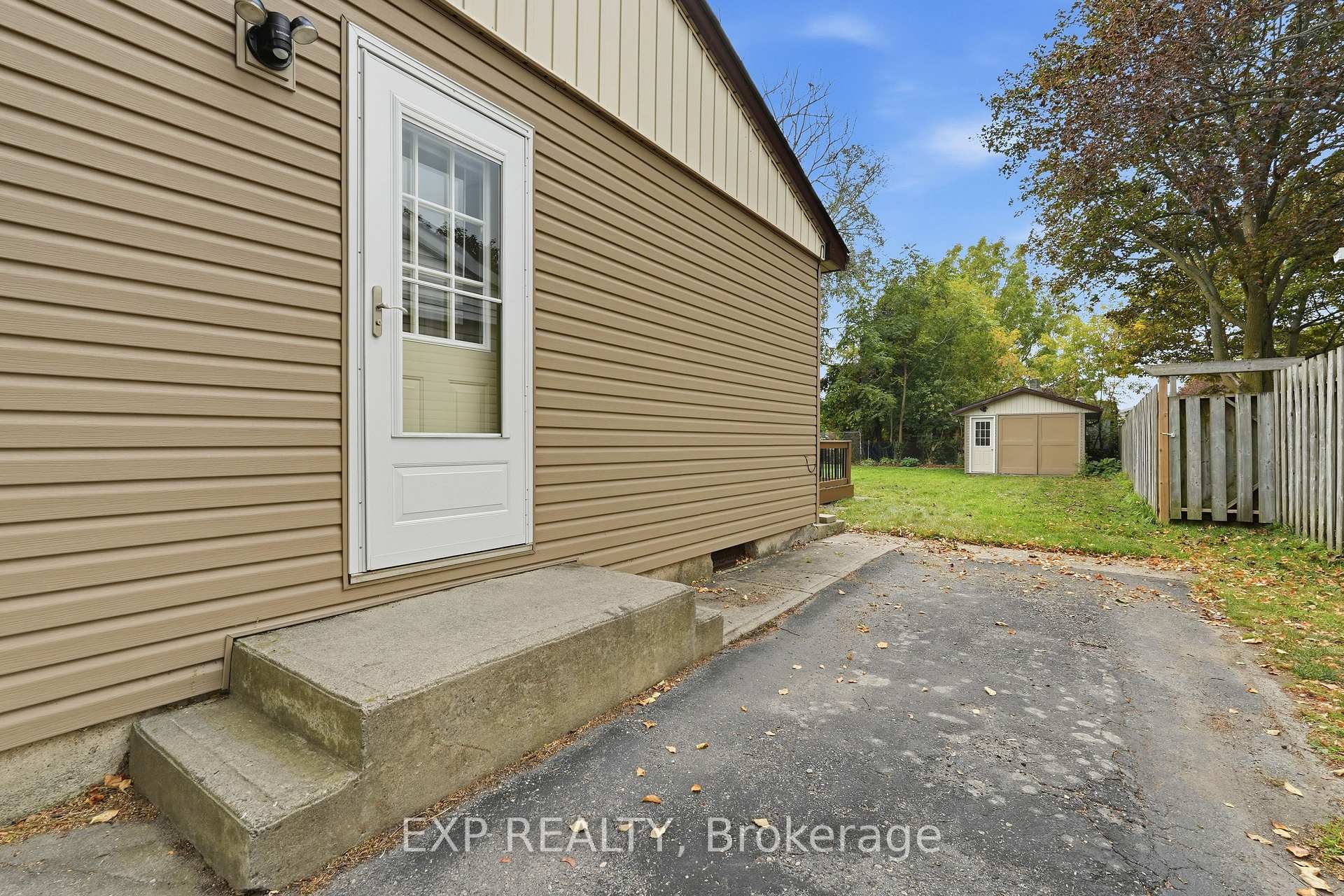 Photo 22 of 68 Louis Street, Quinte West, Trenton Ward — HOMEH