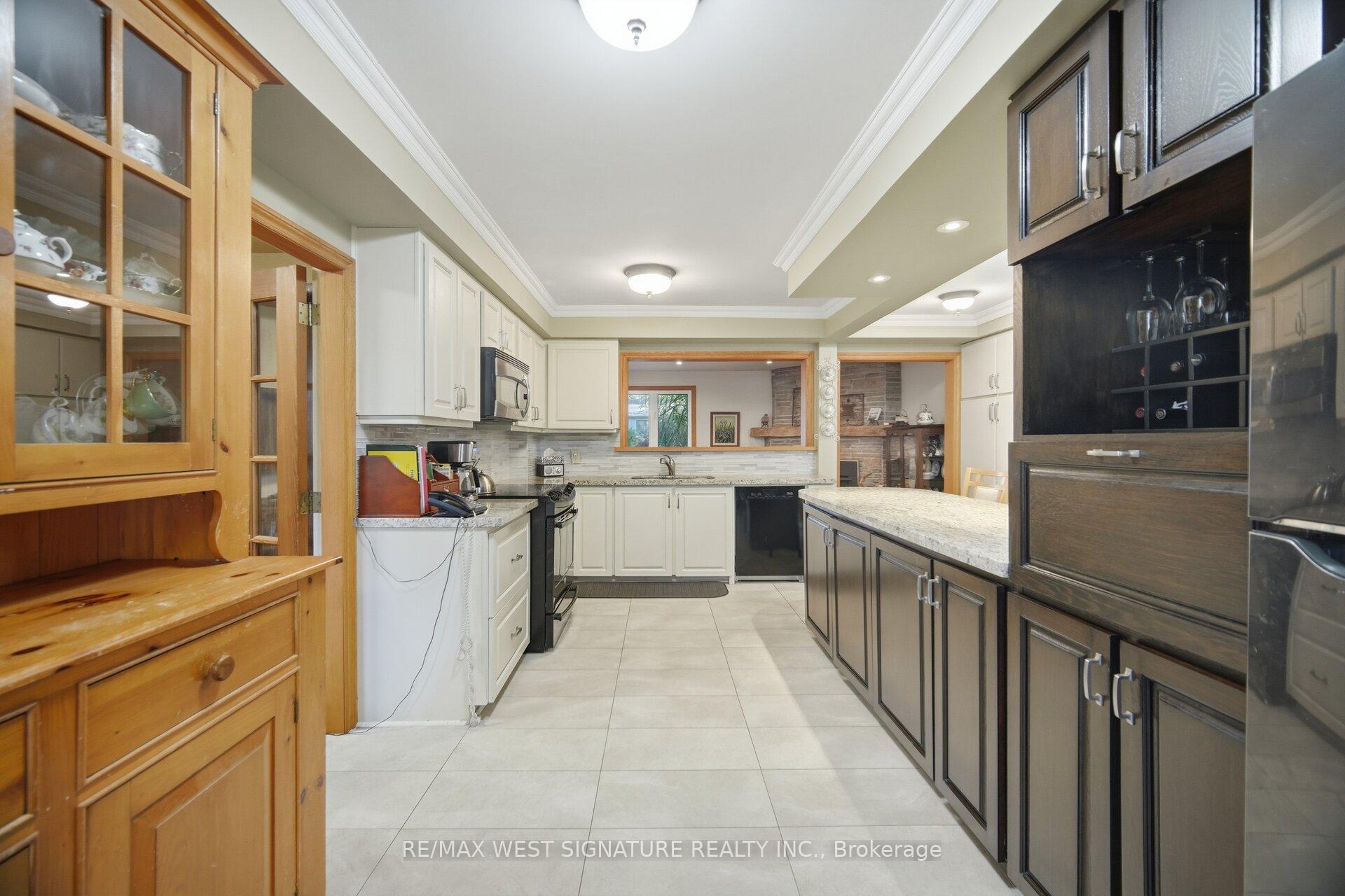 Photo 13 of 25 Main Street, Vaughan, Kleinburg — HOMEH