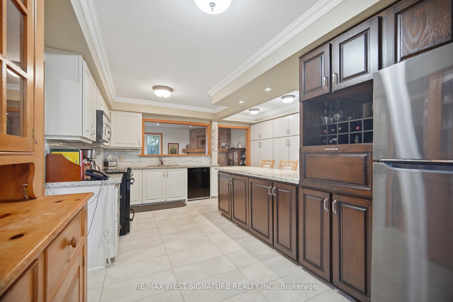 Photo 16 of 25 Main Street, Vaughan, Kleinburg — HOMEH