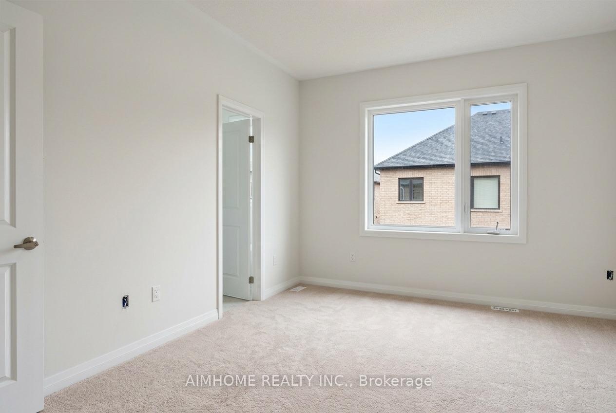 Photo 10 of 213 Hook Drive, Richmond Hill, Rural Richmond Hill — HOMEH