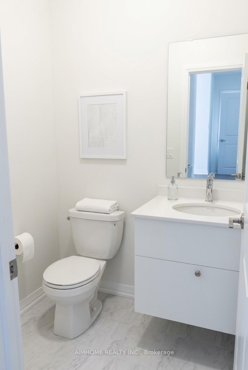 Photo 15 of 213 Hook Drive, Richmond Hill, Rural Richmond Hill — HOMEH