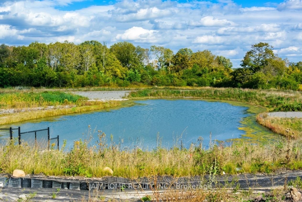 Photo 18 of 213 Hook Drive, Richmond Hill, Rural Richmond Hill — HOMEH