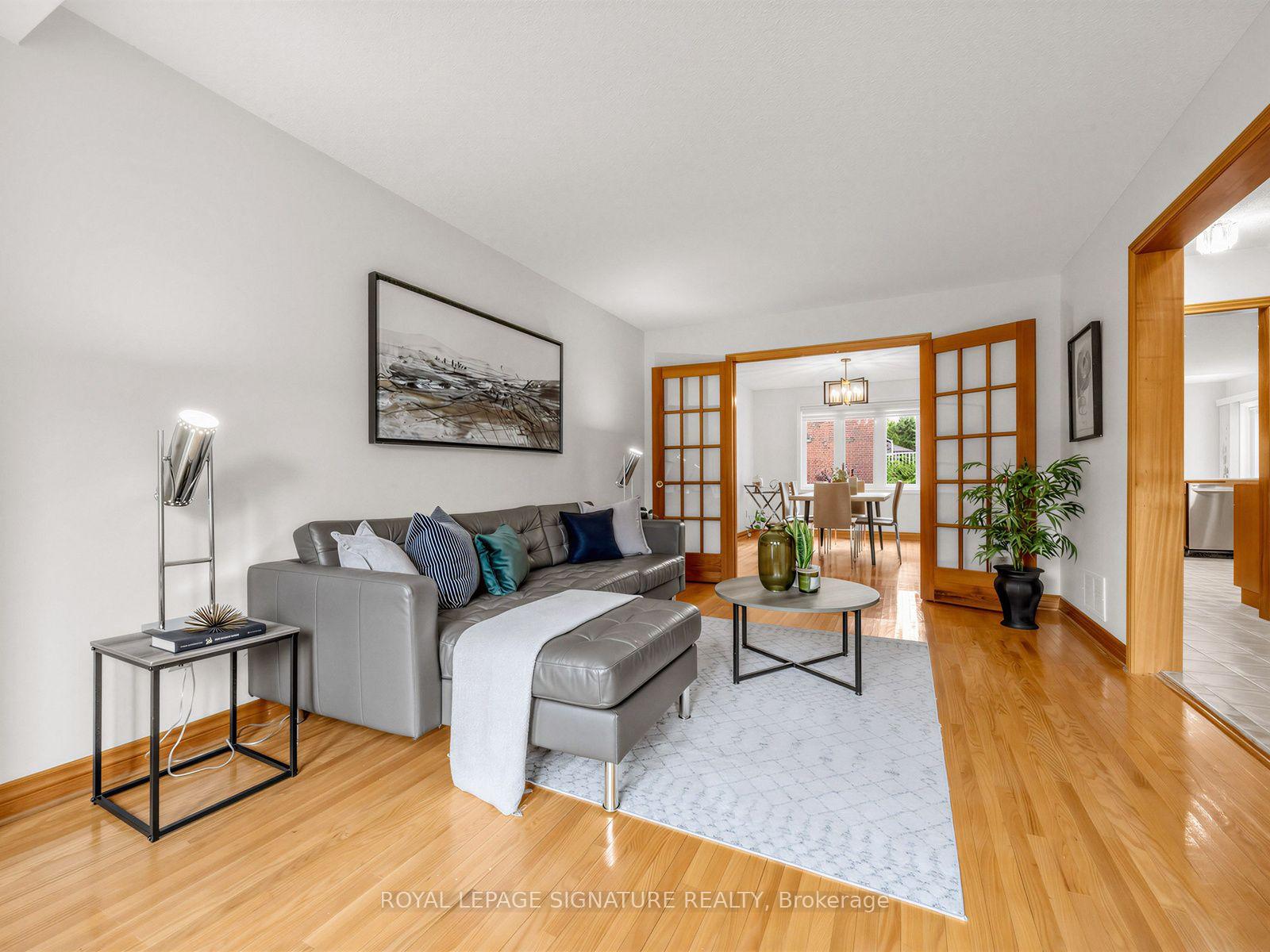 Photo 8 of 30 Invermarge Drive, Scarborough, Centennial Scarborough — HOMEH