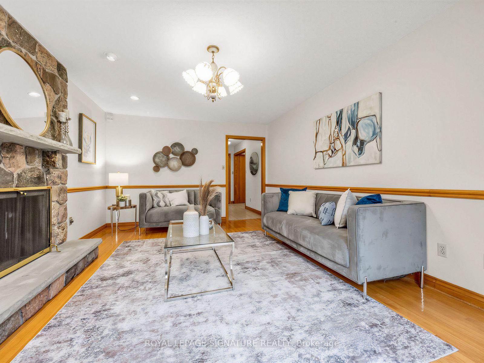 Photo 20 of 30 Invermarge Drive, Scarborough, Centennial Scarborough — HOMEH