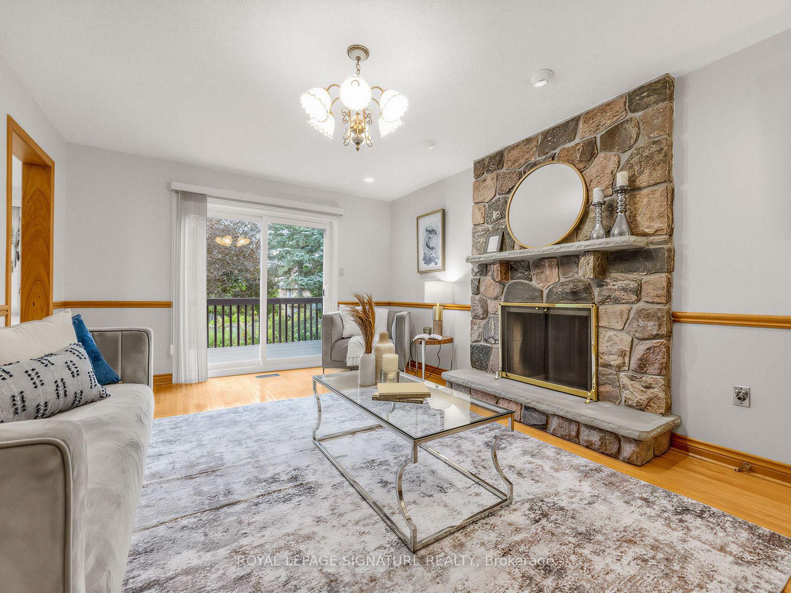 Photo 21 of 30 Invermarge Drive, Scarborough, Centennial Scarborough — HOMEH
