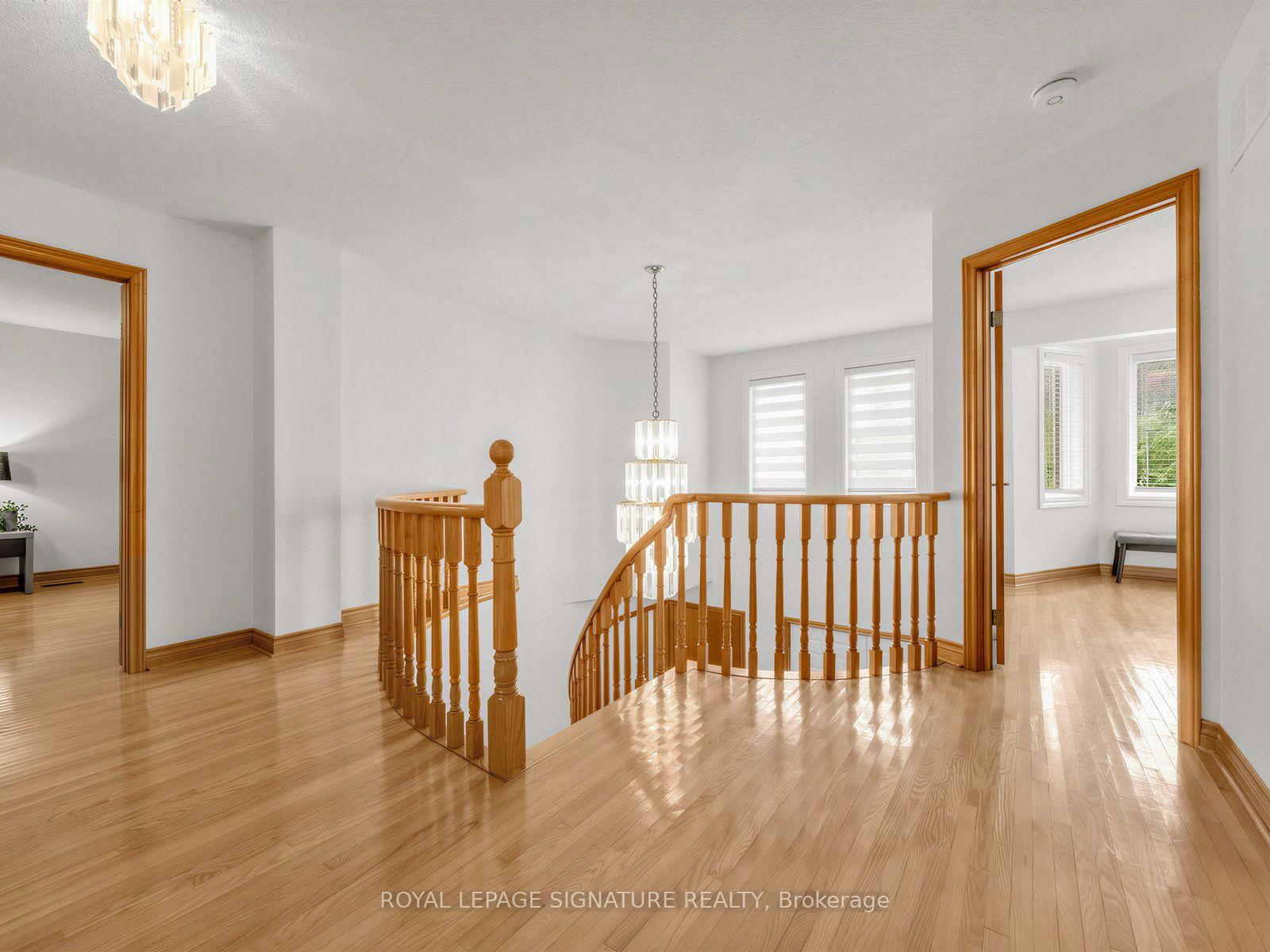 Photo 26 of 30 Invermarge Drive, Scarborough, Centennial Scarborough — HOMEH