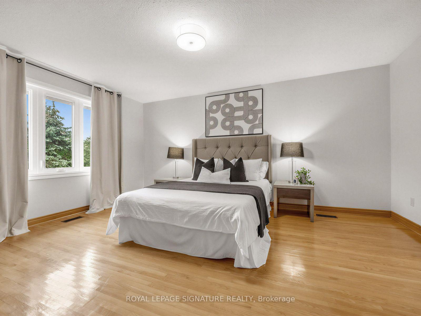 Photo 32 of 30 Invermarge Drive, Scarborough, Centennial Scarborough — HOMEH
