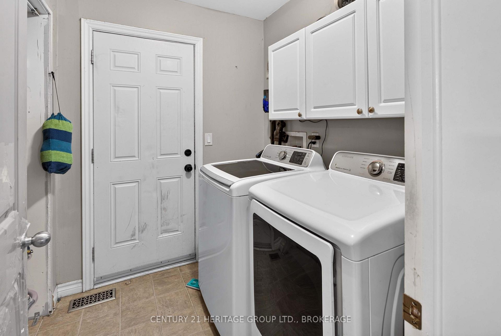 Photo 13 of 855 Lotus Avenue, Kingston, Kingston East (Incl Barret Crt) — HOMEH