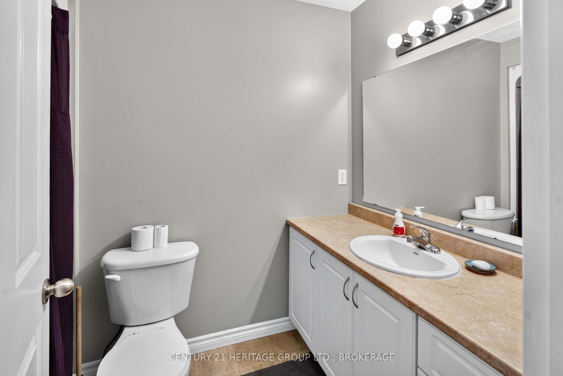 Photo 17 of 855 Lotus Avenue, Kingston, Kingston East (Incl Barret Crt) — HOMEH