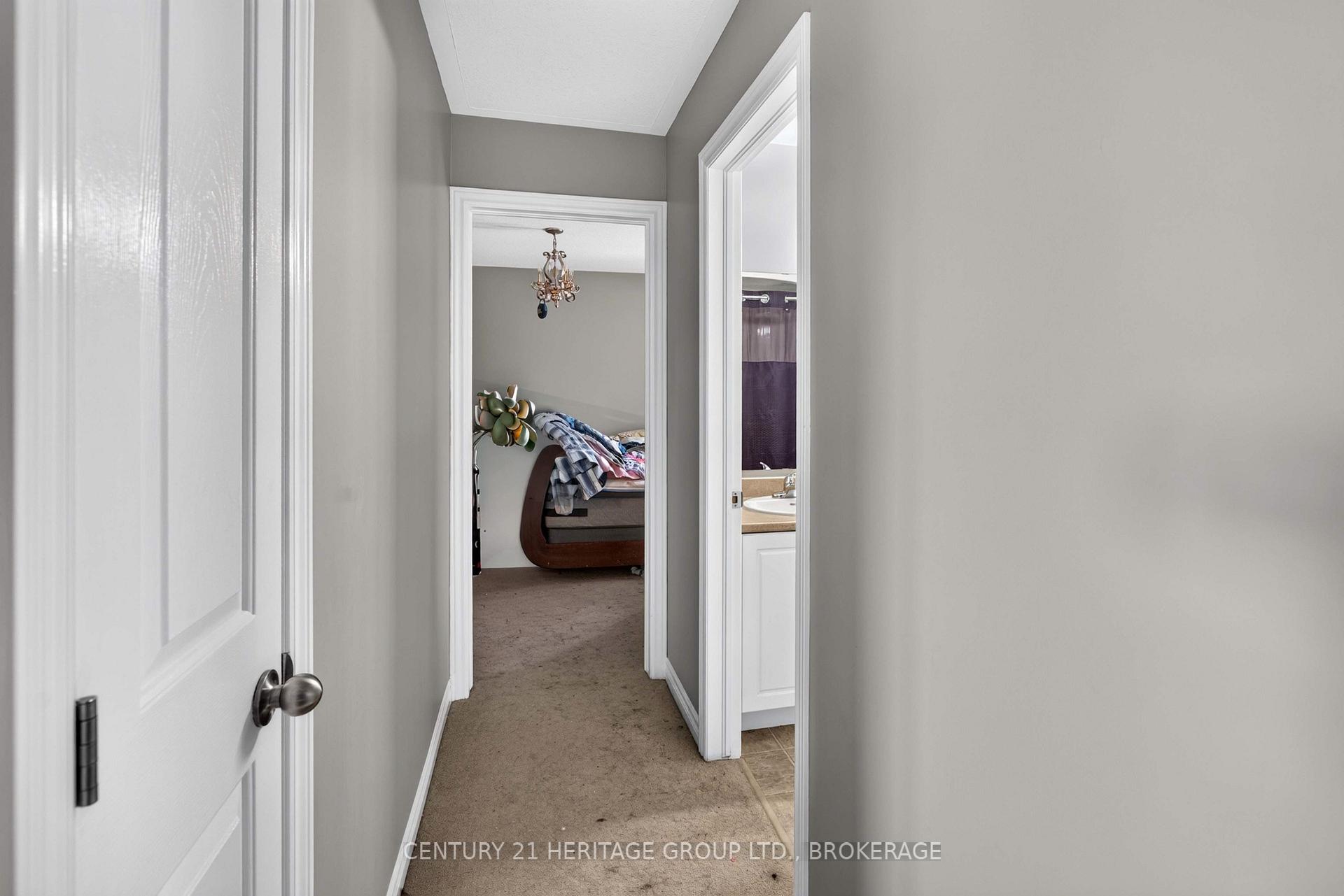 Photo 20 of 855 Lotus Avenue, Kingston, Kingston East (Incl Barret Crt) — HOMEH