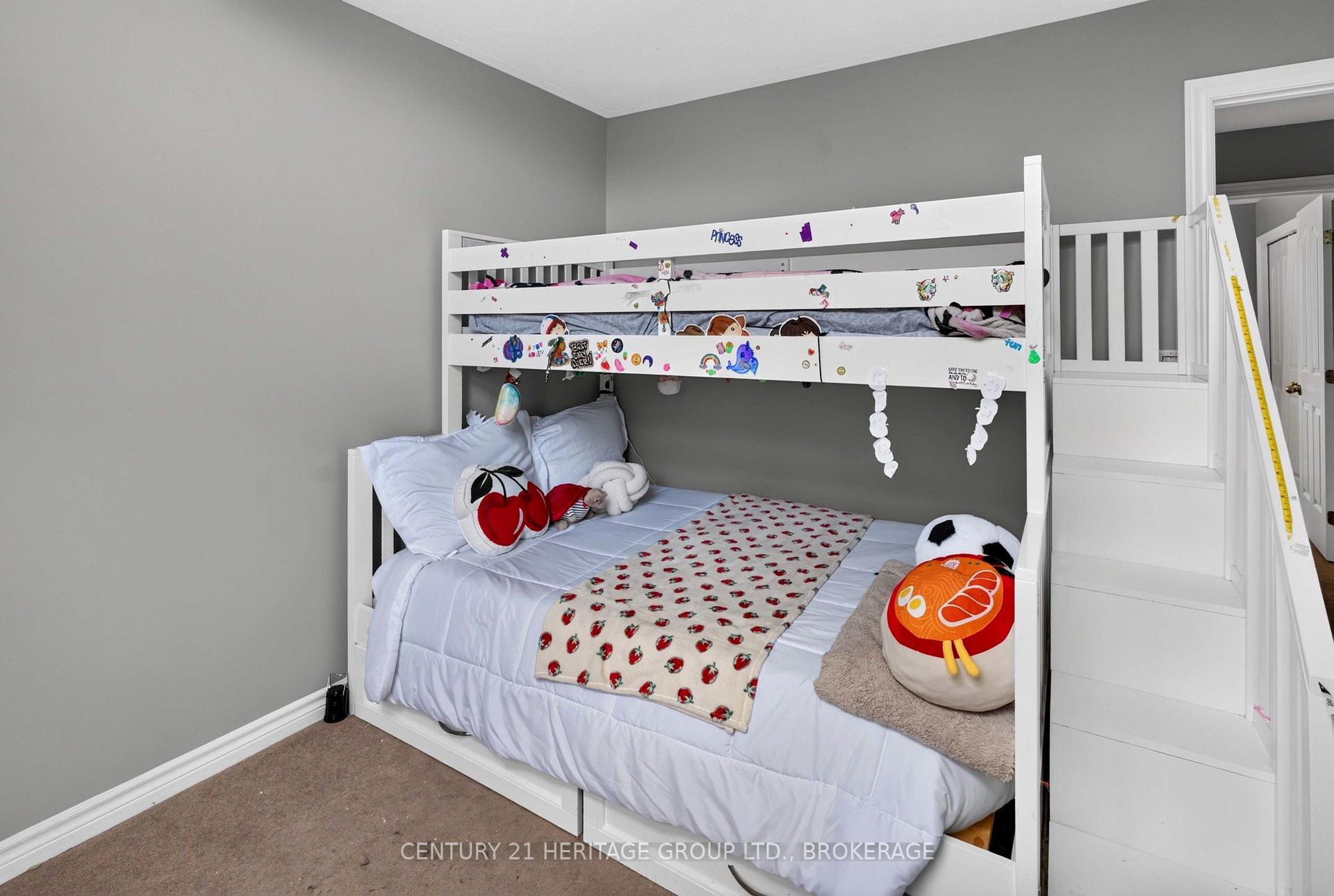 Photo 23 of 855 Lotus Avenue, Kingston, Kingston East (Incl Barret Crt) — HOMEH