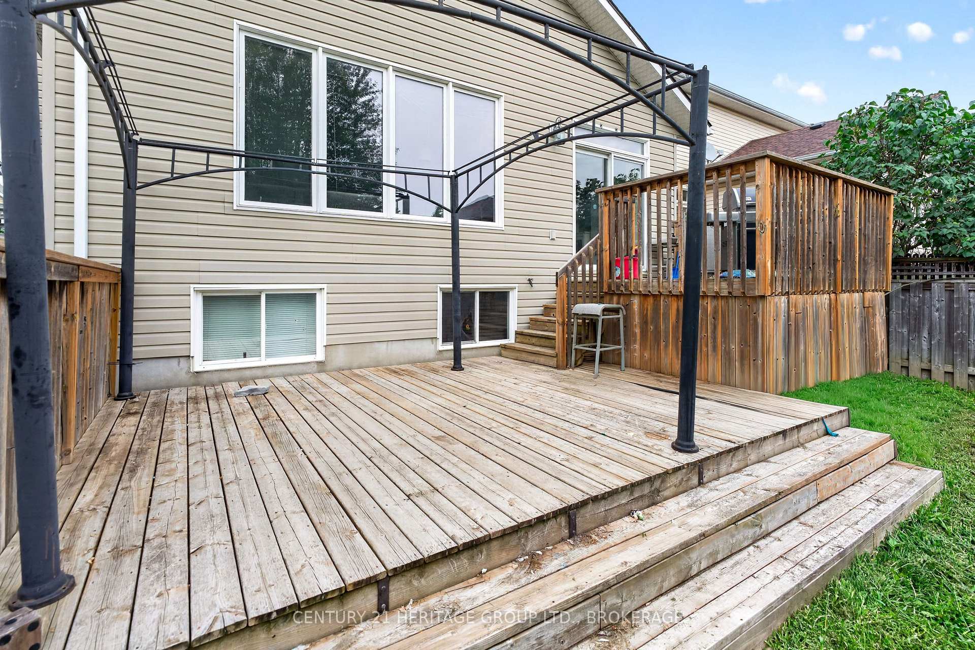 Photo 28 of 855 Lotus Avenue, Kingston, Kingston East (Incl Barret Crt) — HOMEH