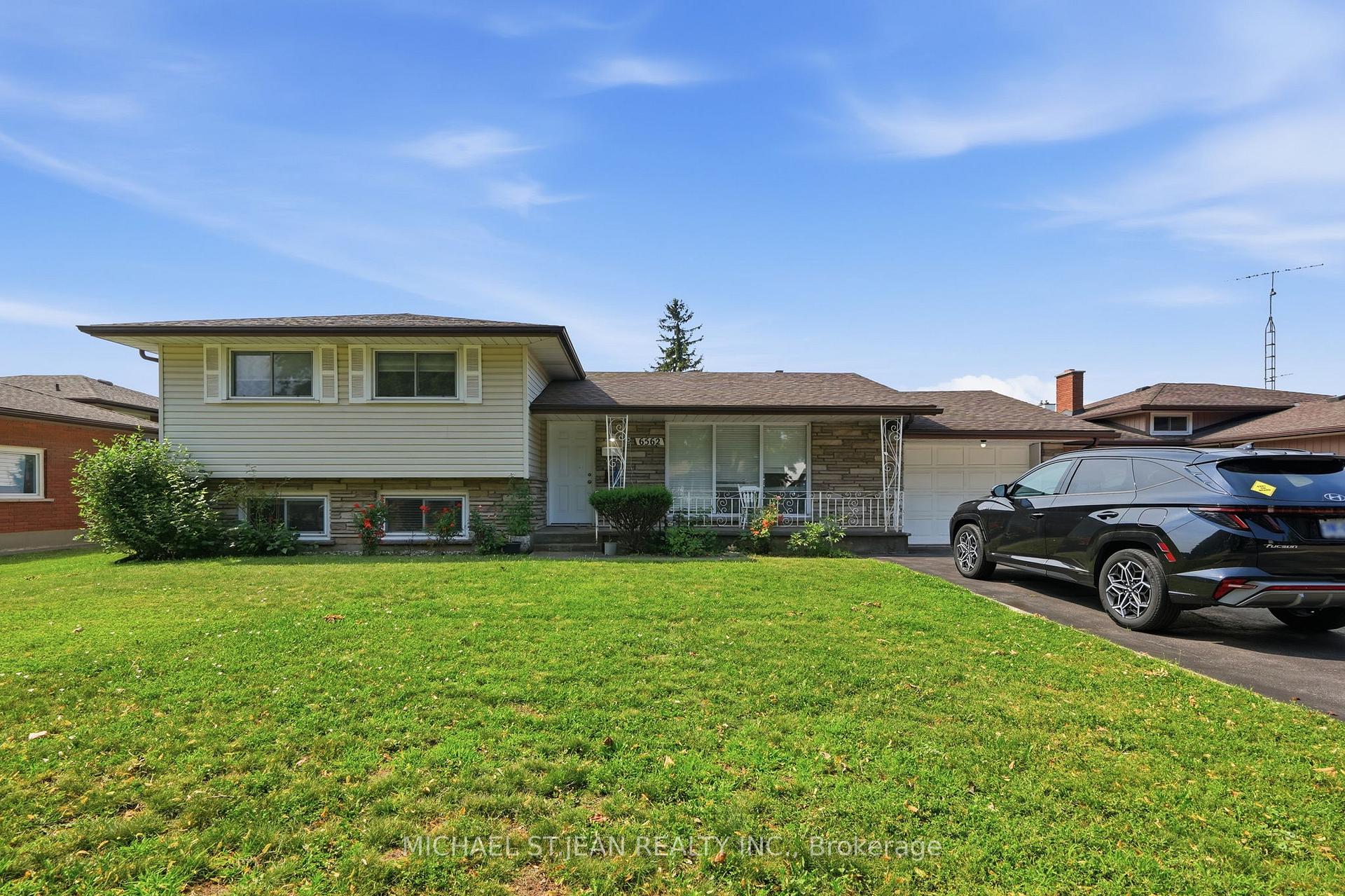 Photo 2 of 6562 Glengate Street, Niagara Falls, Morrison — HOMEH