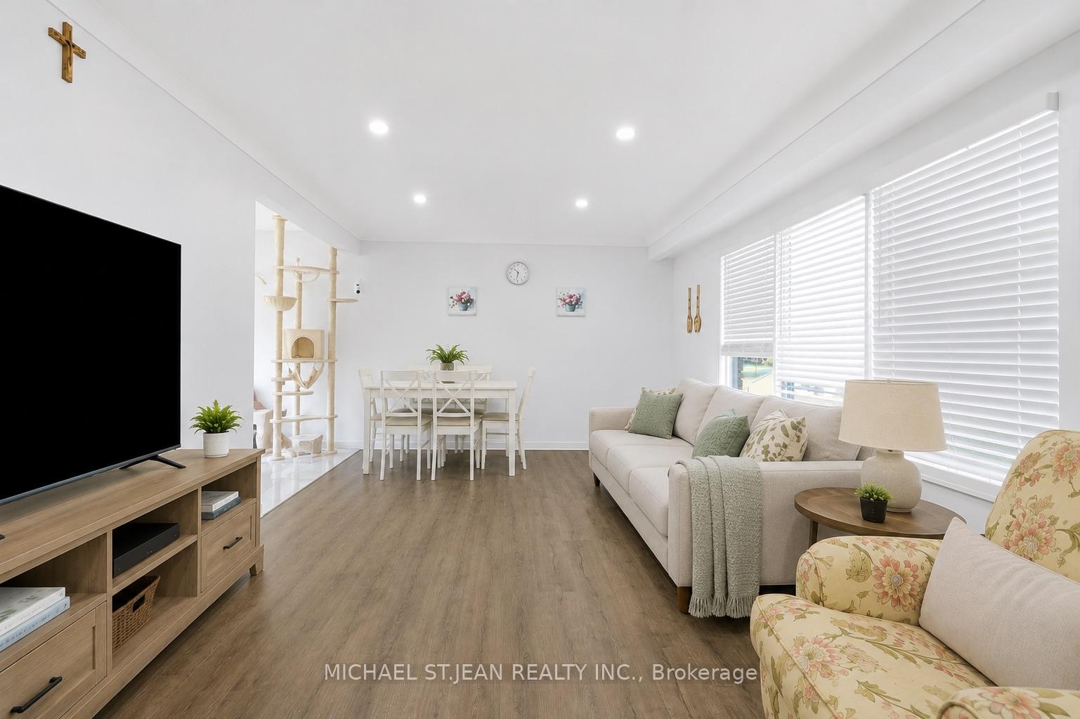 Photo 5 of 6562 Glengate Street, Niagara Falls, Morrison — HOMEH
