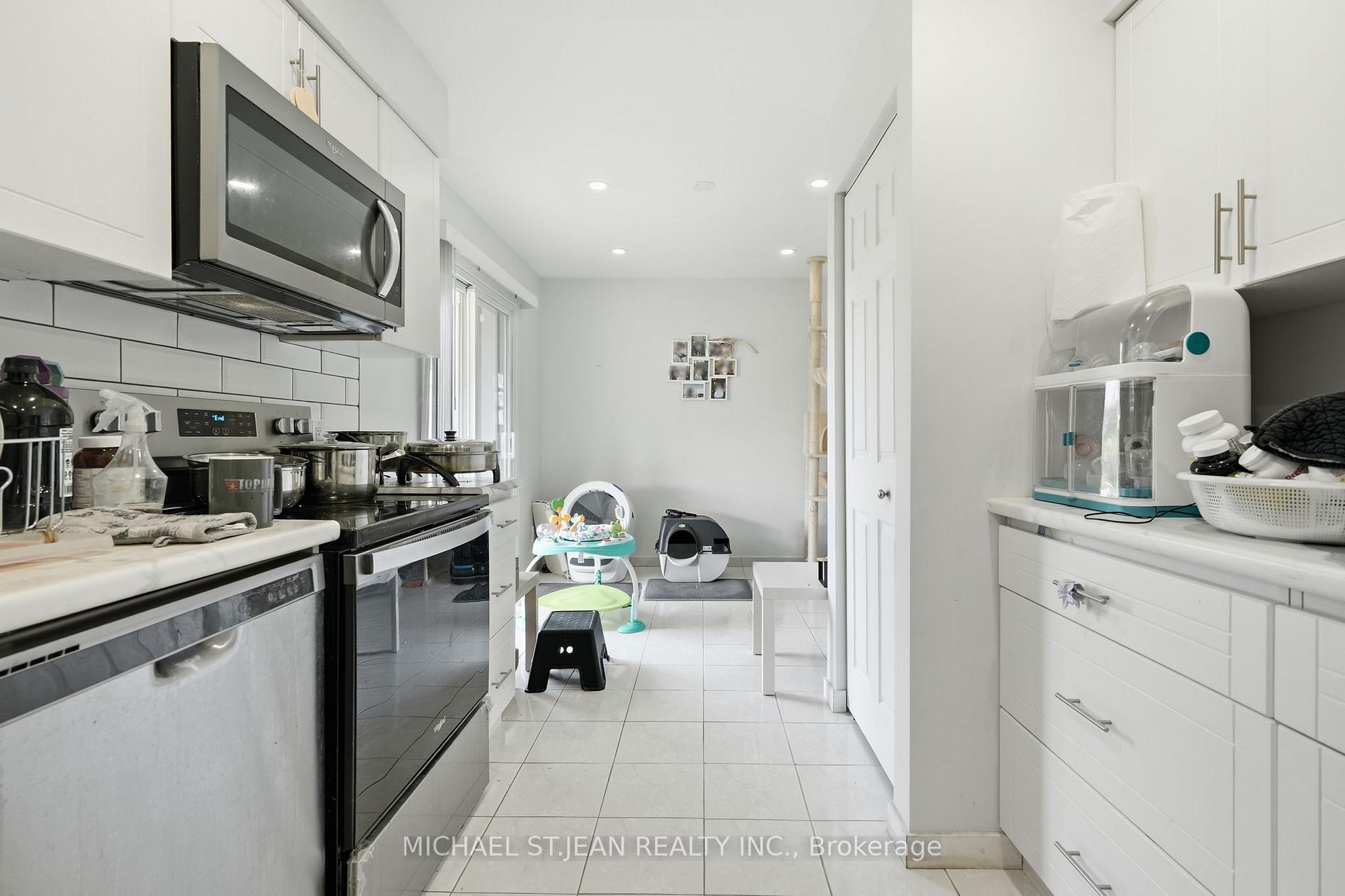 Photo 10 of 6562 Glengate Street, Niagara Falls, Morrison — HOMEH
