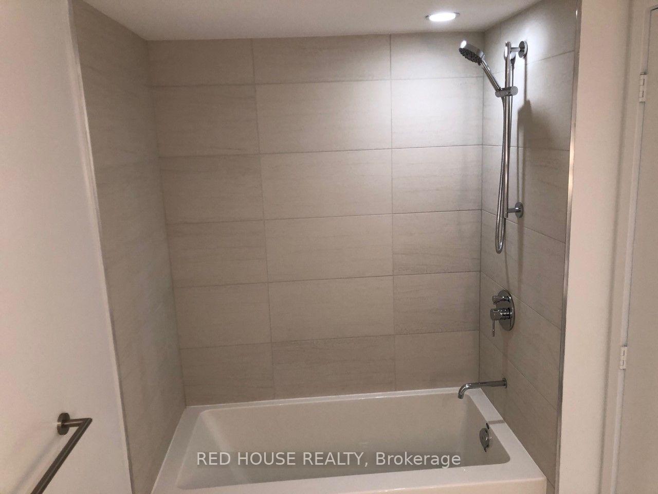 Photo 5 of Unit 1111, 161 Roehampton Avenue, Toronto, Mount Pleasant West — HOMEH