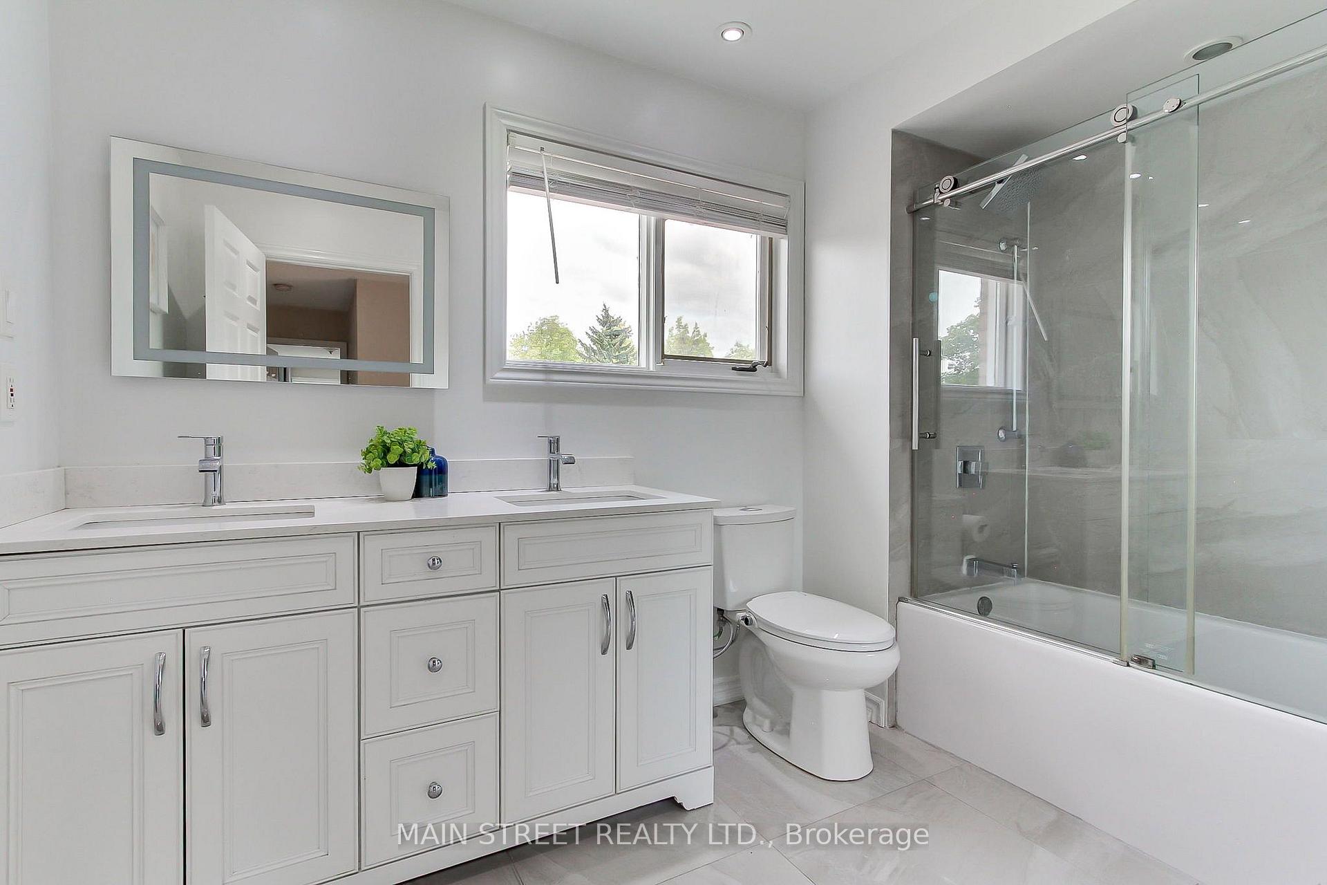 Photo 25 of 70 Dunsmore Crescent, Richmond Hill, Crosby — HOMEH