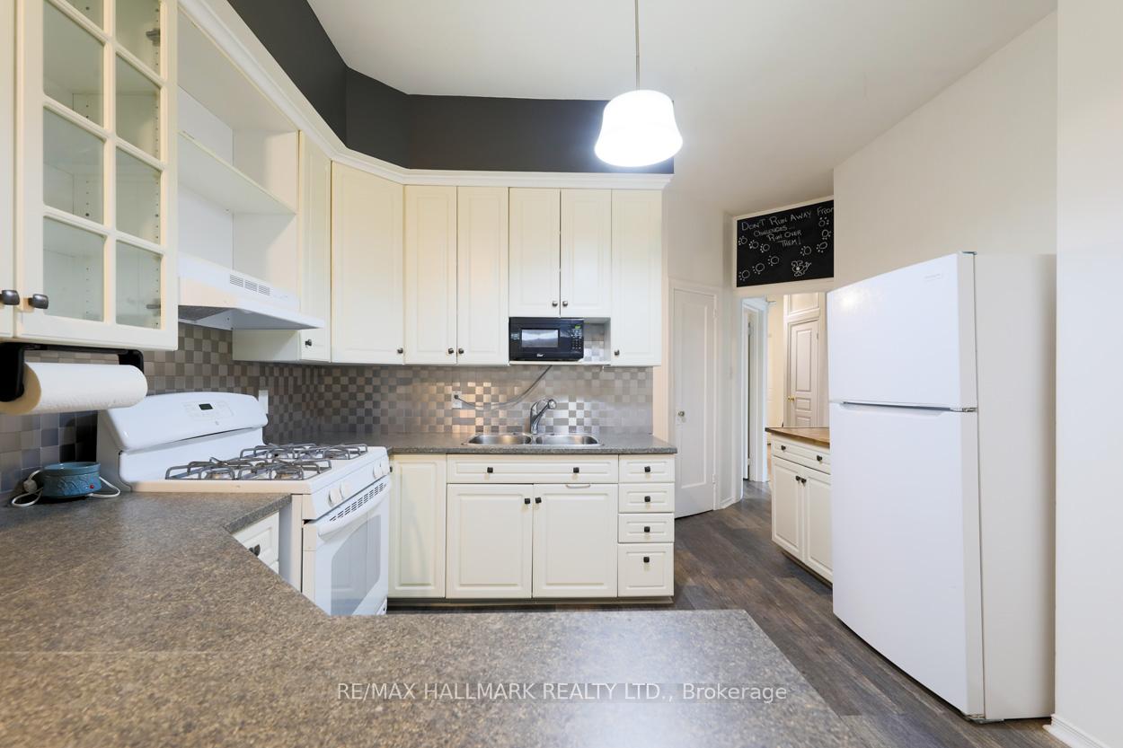 Photo 7 of Unit Main Floor, 405 Kingston Road, Toronto, The Beaches — HOMEH