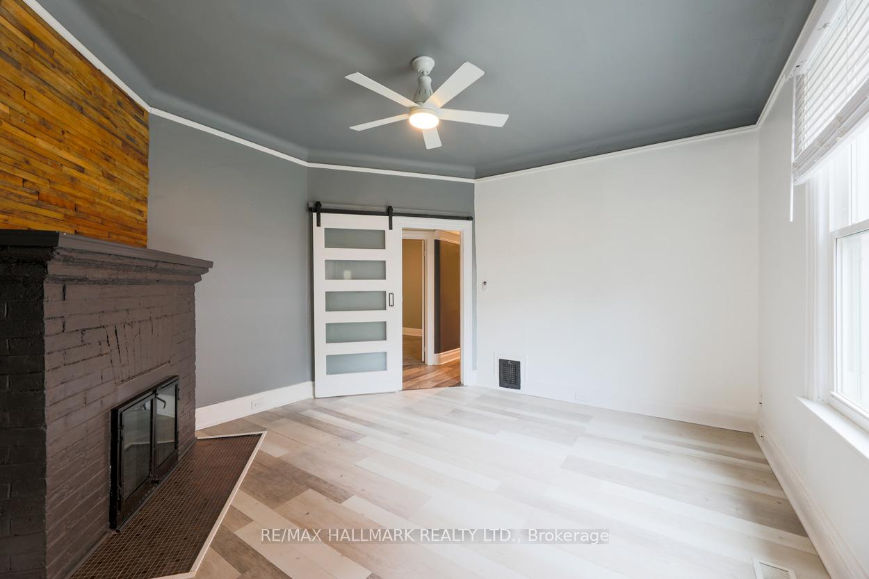Photo 9 of Unit Main Floor, 405 Kingston Road, Toronto, The Beaches — HOMEH