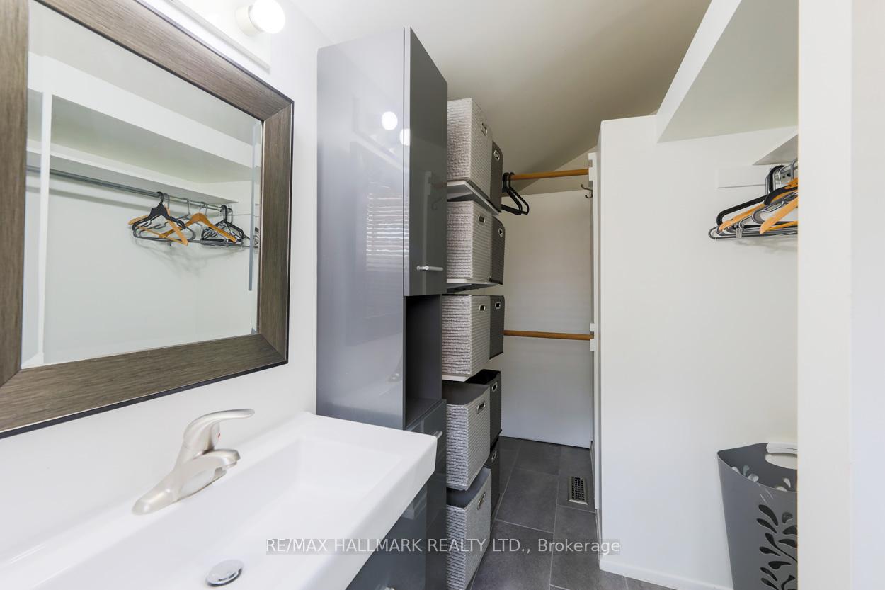 Photo 12 of Unit Main Floor, 405 Kingston Road, Toronto, The Beaches — HOMEH