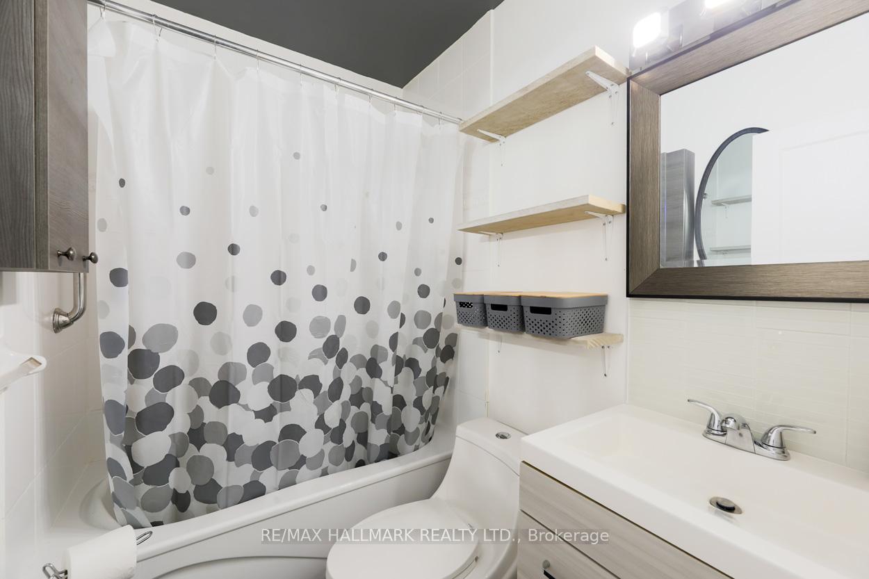 Photo 14 of Unit Main Floor, 405 Kingston Road, Toronto, The Beaches — HOMEH