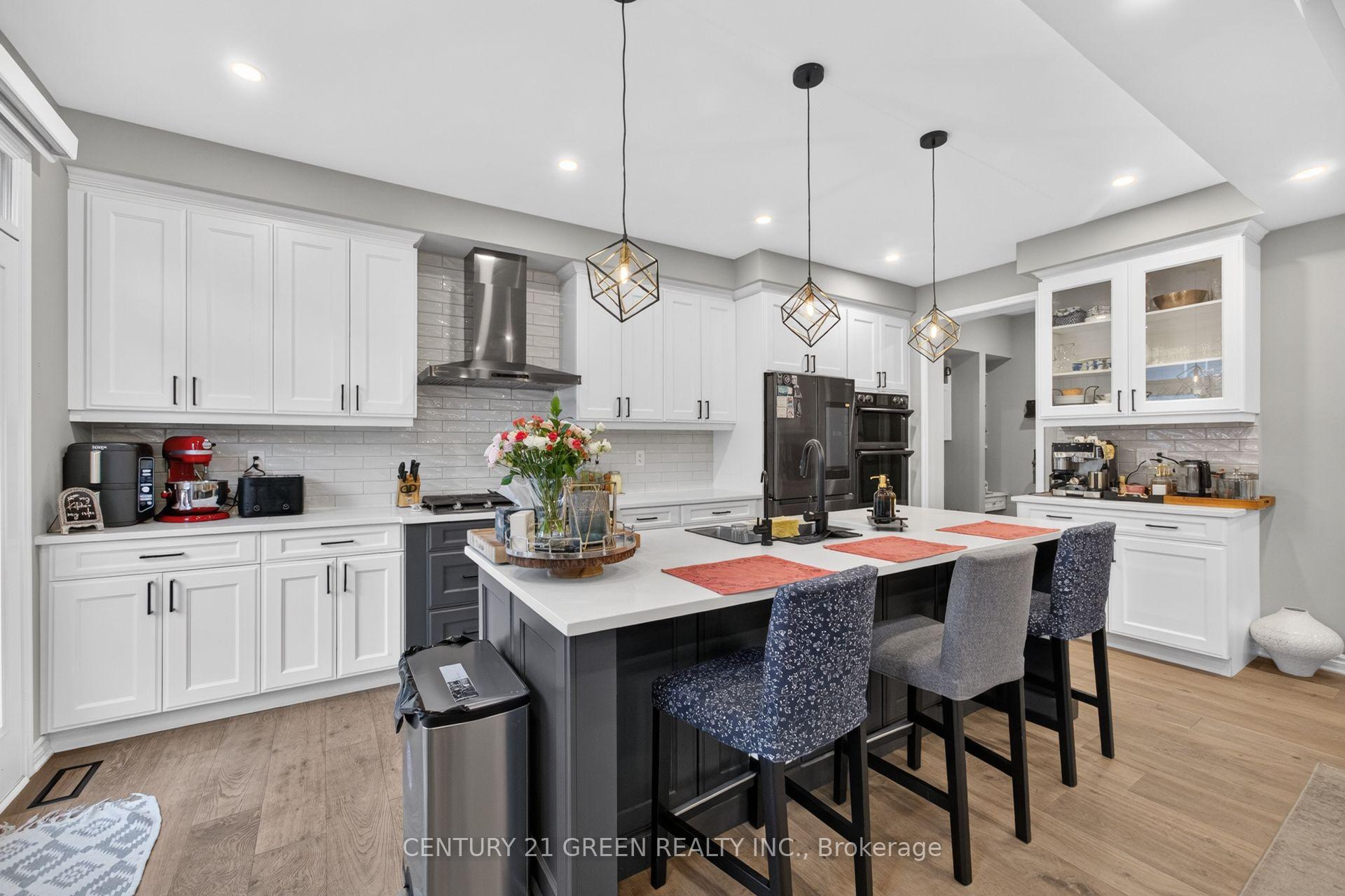 Photo 17 of 1570 Severn Drive, Milton, Bowes — HOMEH