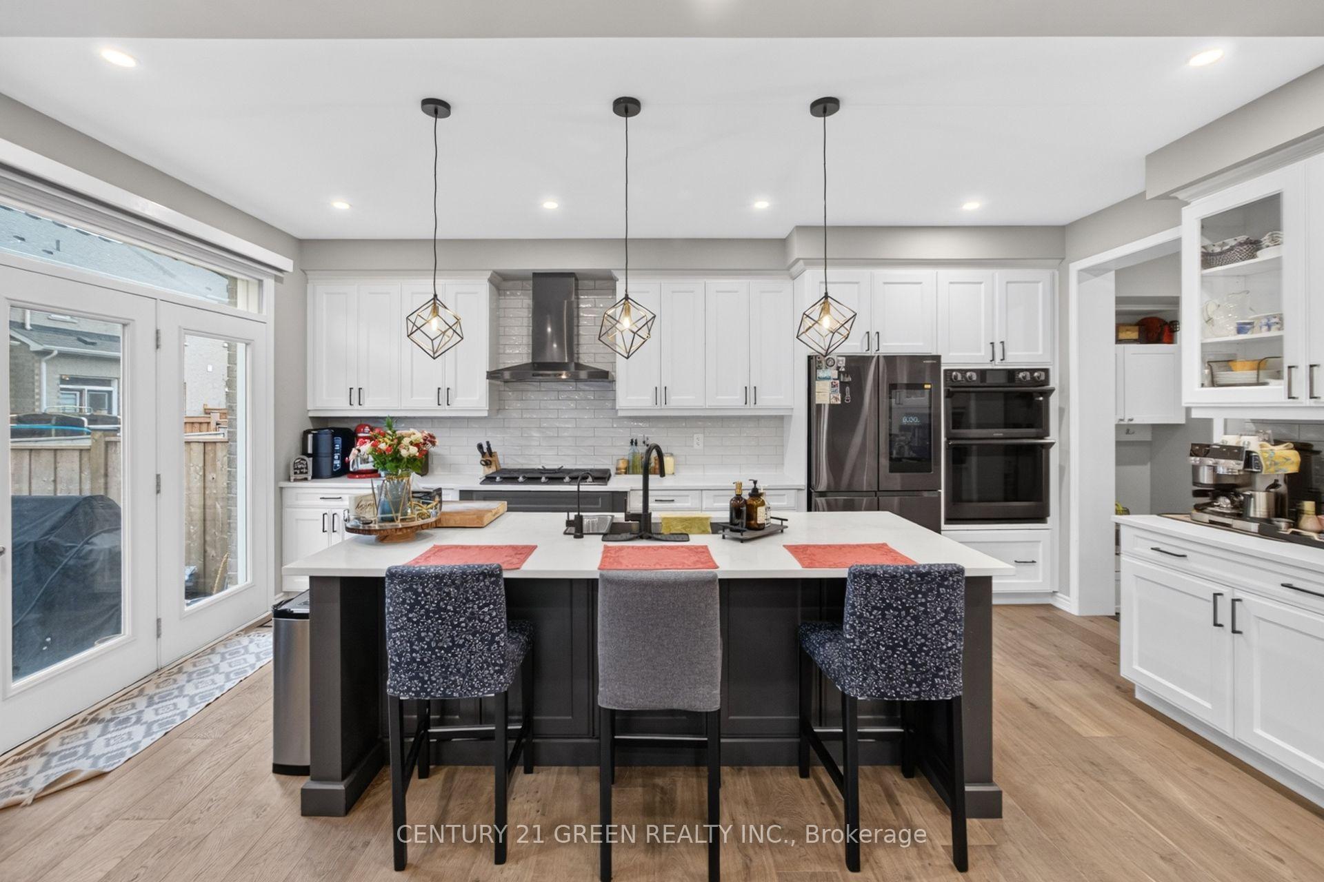 Photo 19 of 1570 Severn Drive, Milton, Bowes — HOMEH